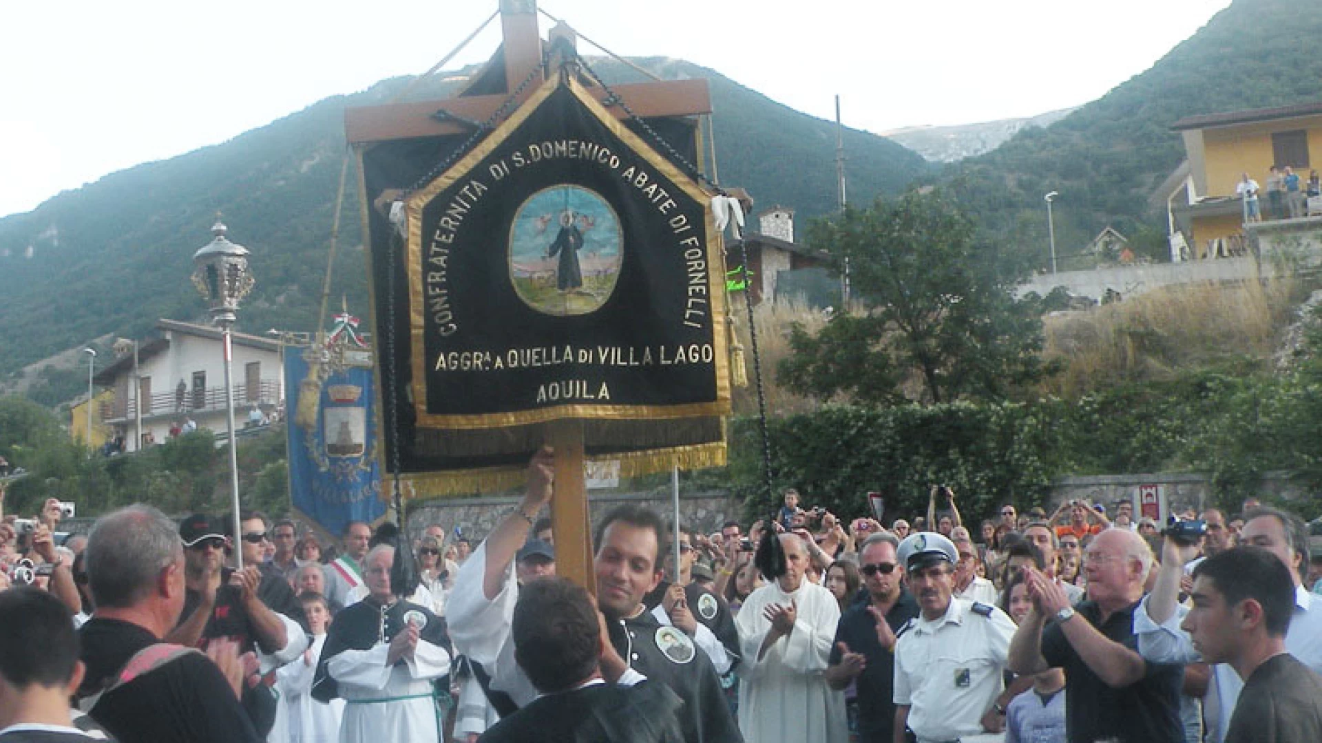 Fornelli: culto di San Domenico Abate, questo pomeriggio la riunione dei sindaci a Villalago con il fuoco della fanoglie.