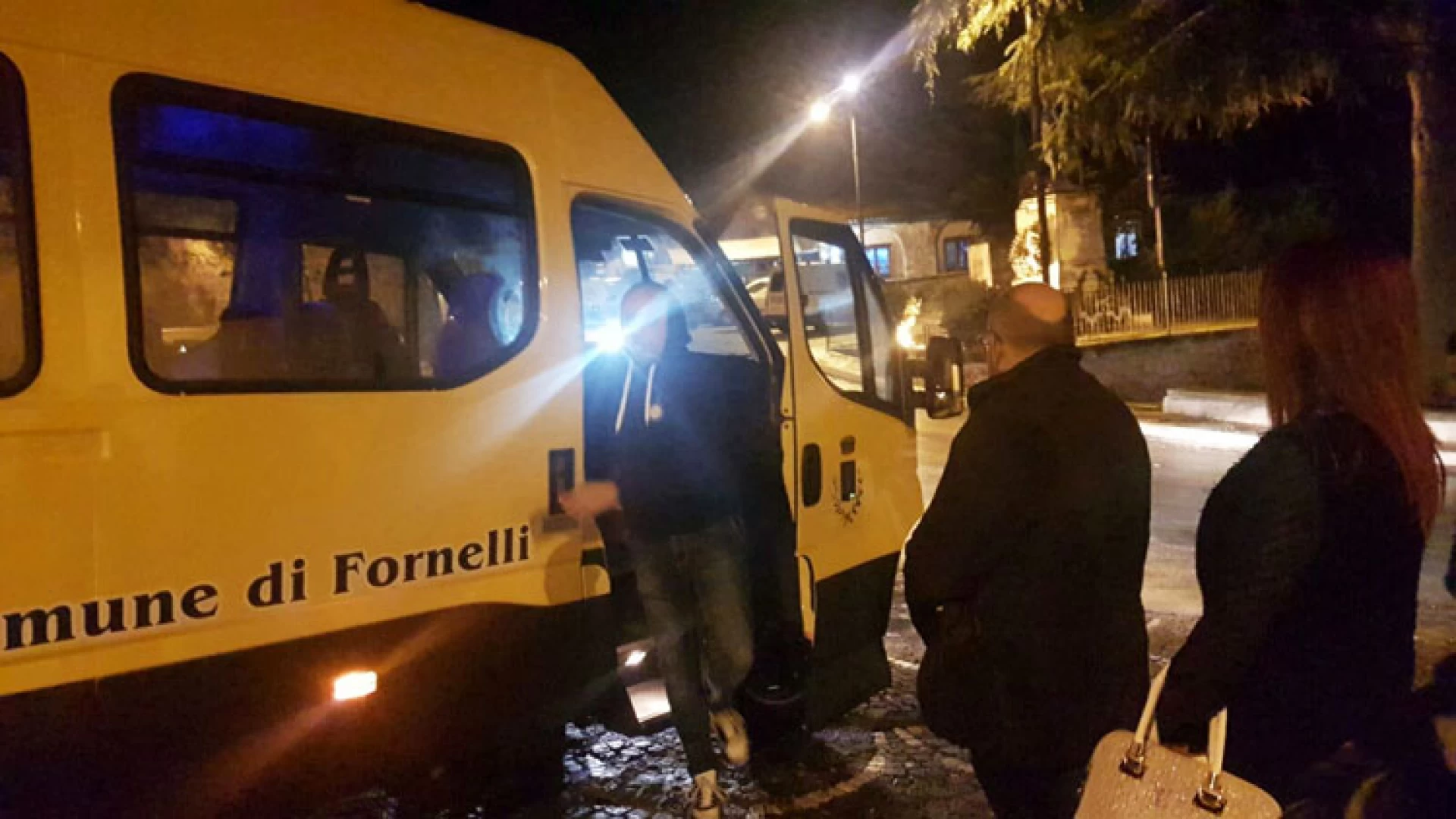 Fornelli: in paese arriva il nuovo scuolabus grazie all’iniziativa della Regione Molise. “Continuiamo la politica della sicurezza”. Così il sindaco Tedeschi.