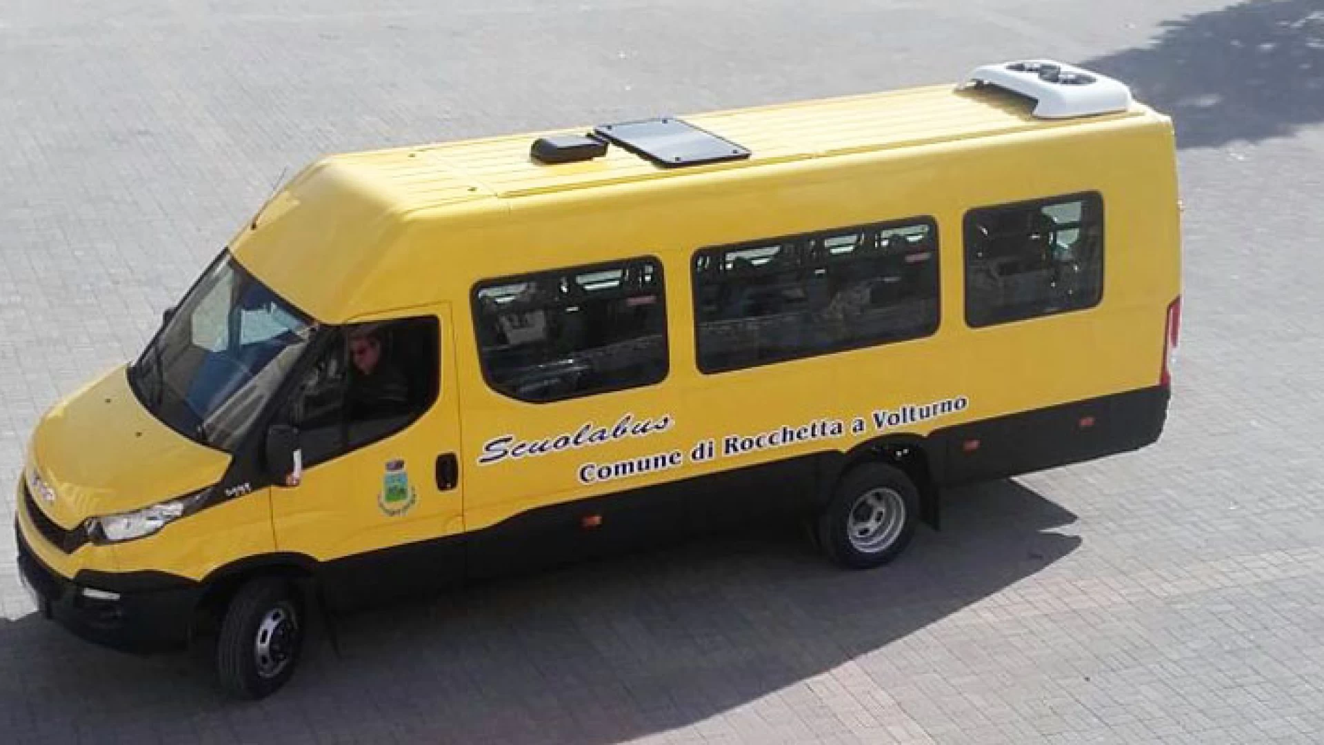 Rocchetta a Volturno: il comune si dota del nuovo scuolabus. Il mezzo all’avanguardia è stato già consegnato all’ente locale. I bambini viaggeranno in totale sicurezza.