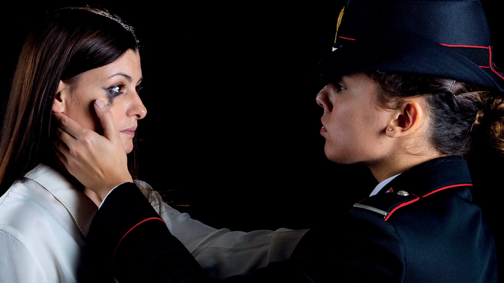 Giornata Mondiale per l’eliminazione della Violenza contro le Donne. I Carabinieri del Comando Provinciale dell’Aquila aderiscono ad “Orange The World”.