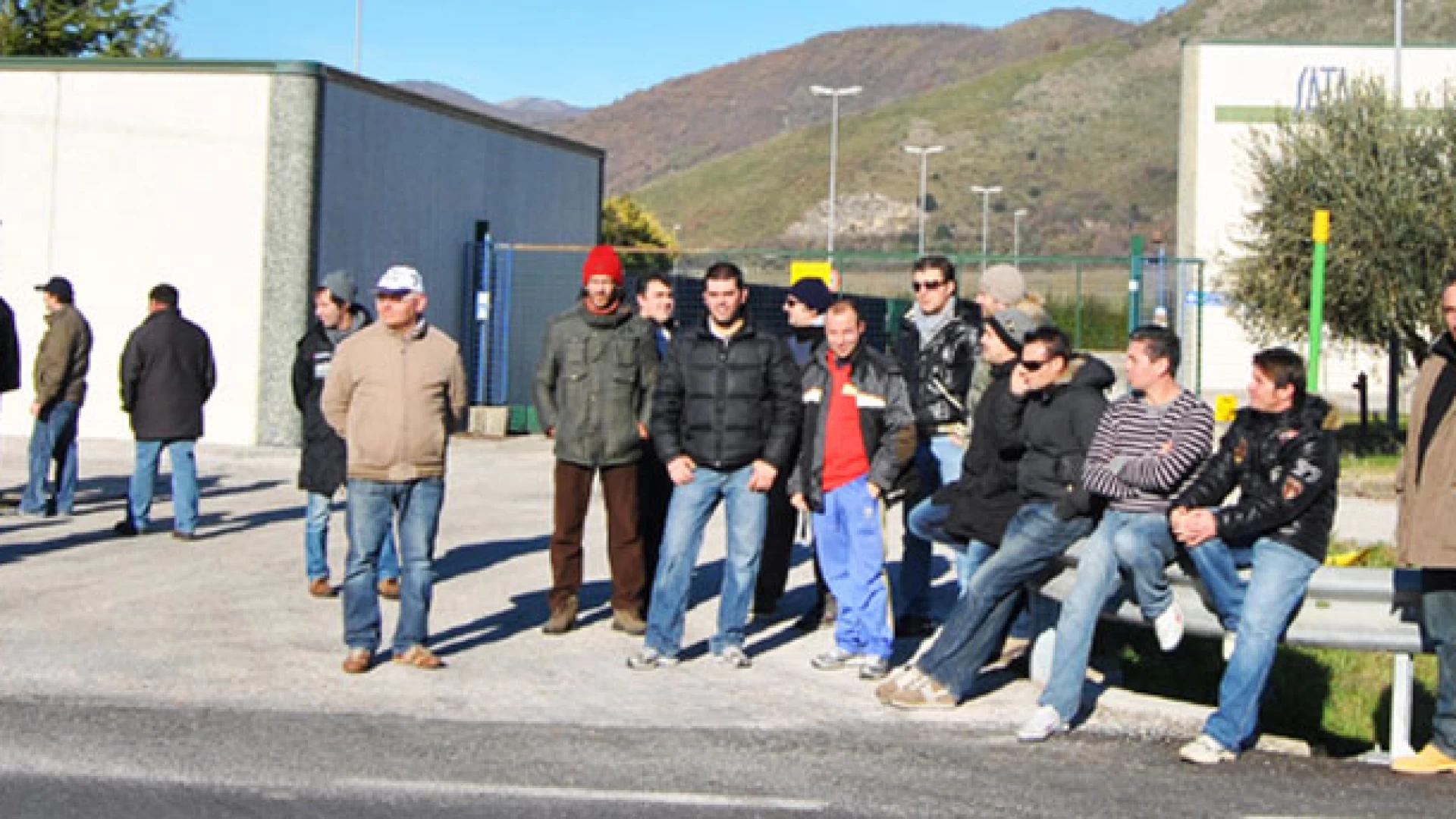 Pozzilli: maestranze in sciopero alla Sata Sud. Non è gradito il trasferimento in Trentino.