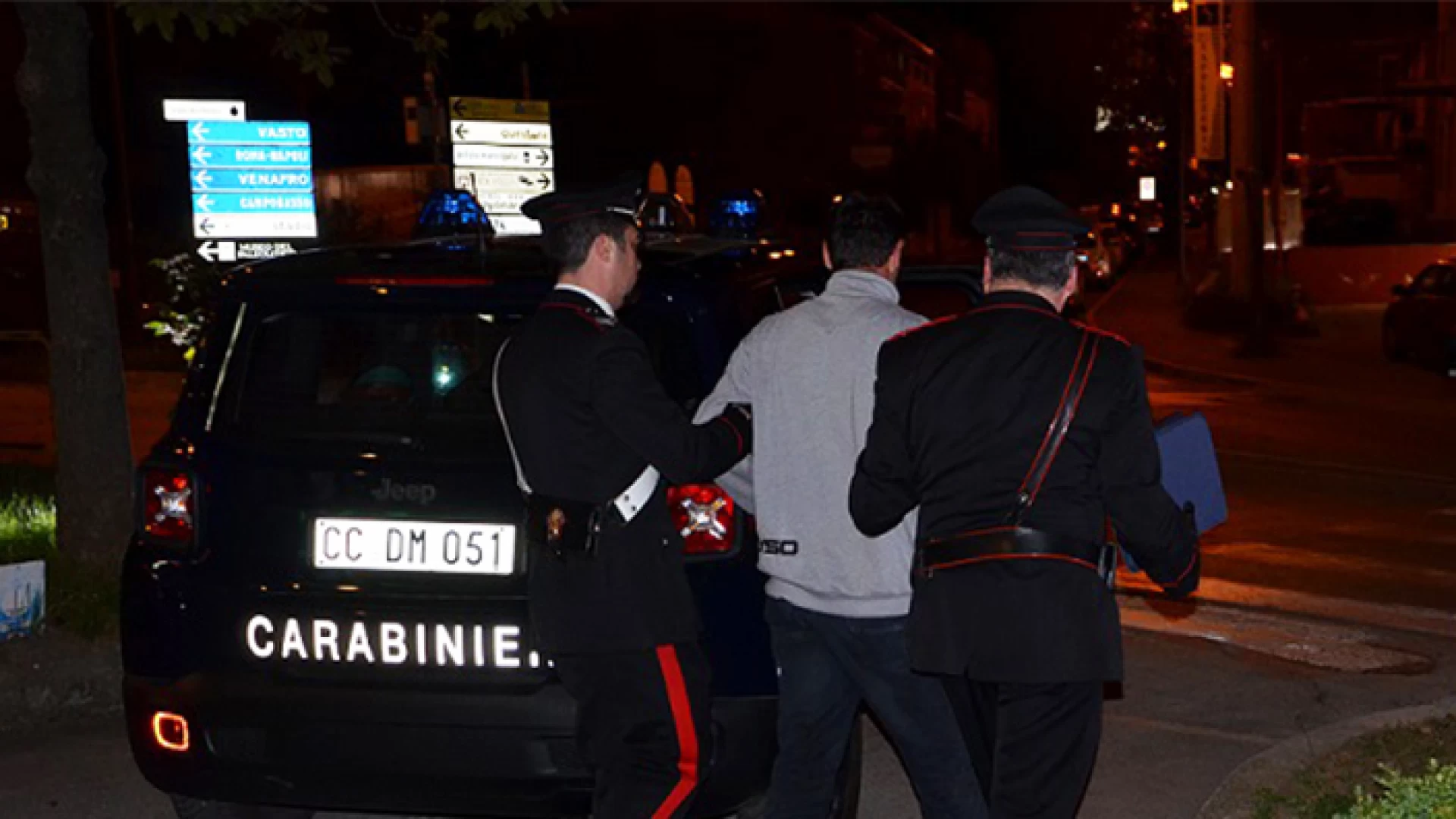 Isernia: Lite furibonda per motivi passionali, intervengono i Carabinieri, due persone arrestate per resistenza a pubblico ufficiale.