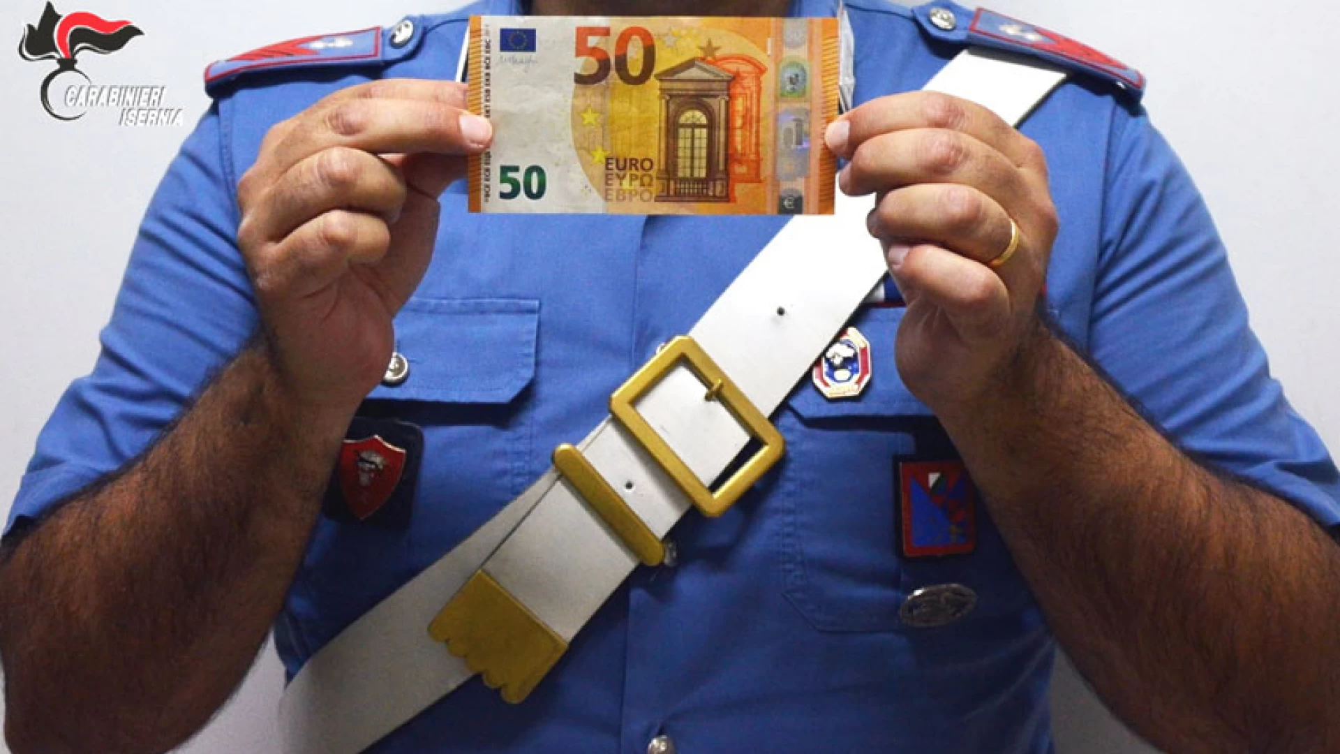 Rionero Sannitico: Tenta di spacciare banconote da cinquanta euro false, 20enne napoletana fermata dai Carabinieri.