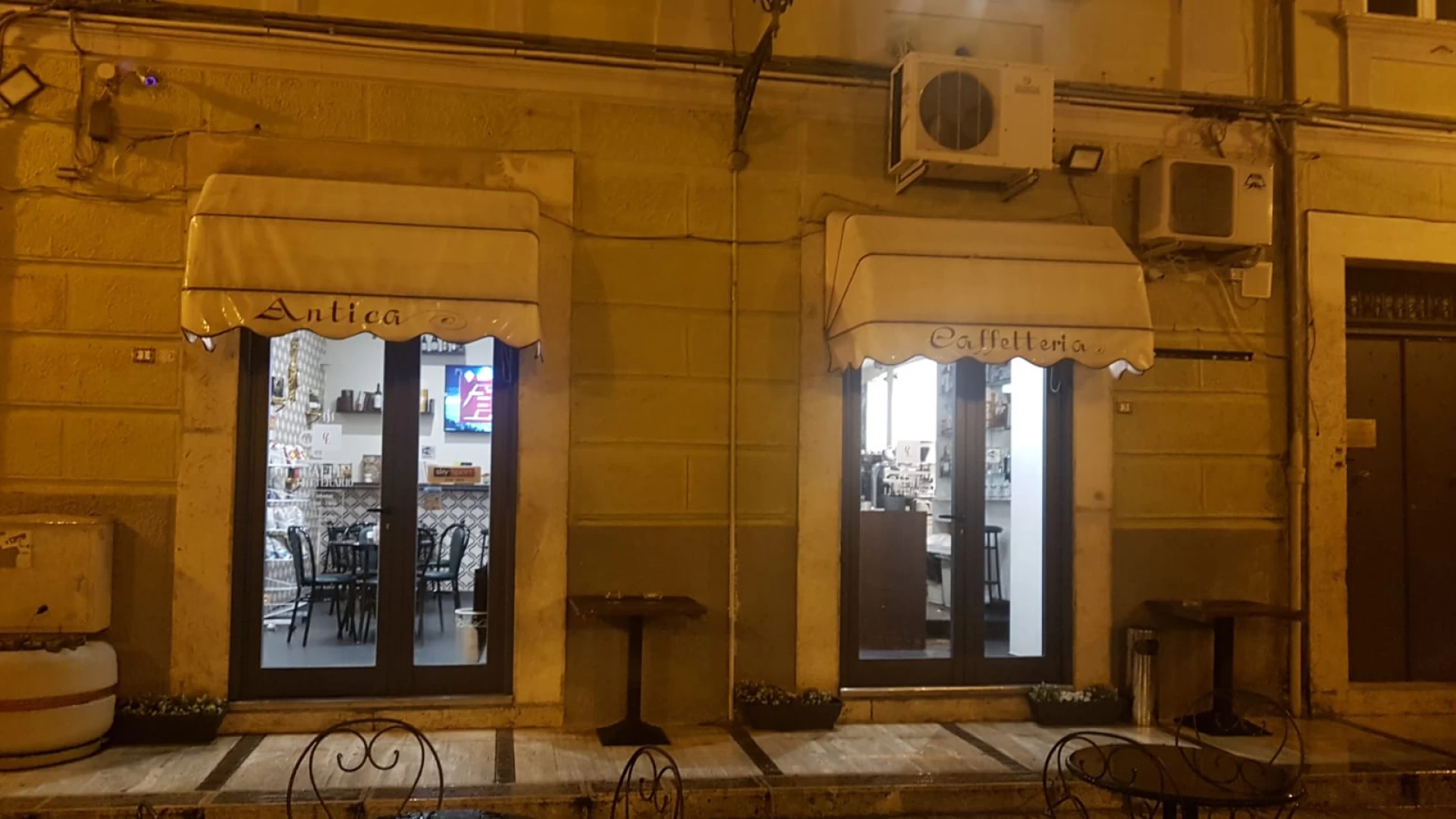 Isernia: nuova vita per il Caffè Letterario di Piazza Annunziata. Nel pieno del centro storico un locale moderno e attento ai clienti.