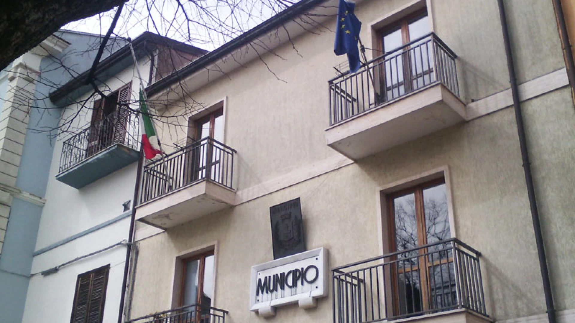 Emergenza Covid-19, martedì 31 marzo bandiera a mezz'asta in tutta Italia per commemorare le vittime del virus