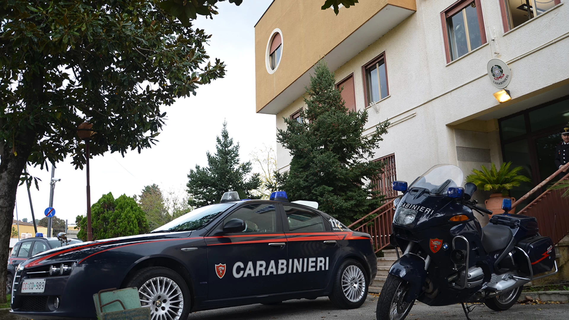 Ubriachi durante la movida minacciano i giovani. I carabinieri di Isernia li bloccano e li denunciano.