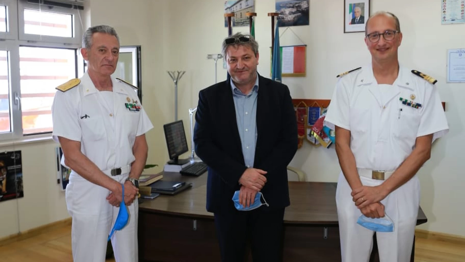Termoli: il sindaco Francesco Roberti saluta l’ammiraglio Giovanni Pettorino