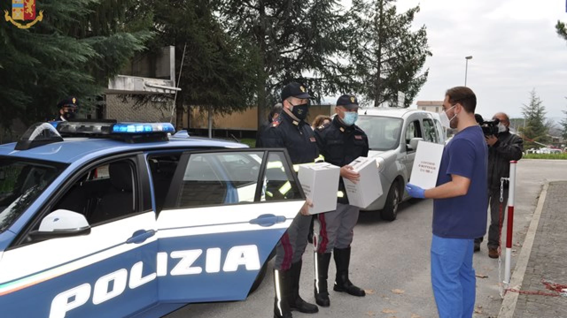 Isernia: la Polizia Stradale consegna all’Ospedale Veneziale 360 litri di alcool sequestrato.