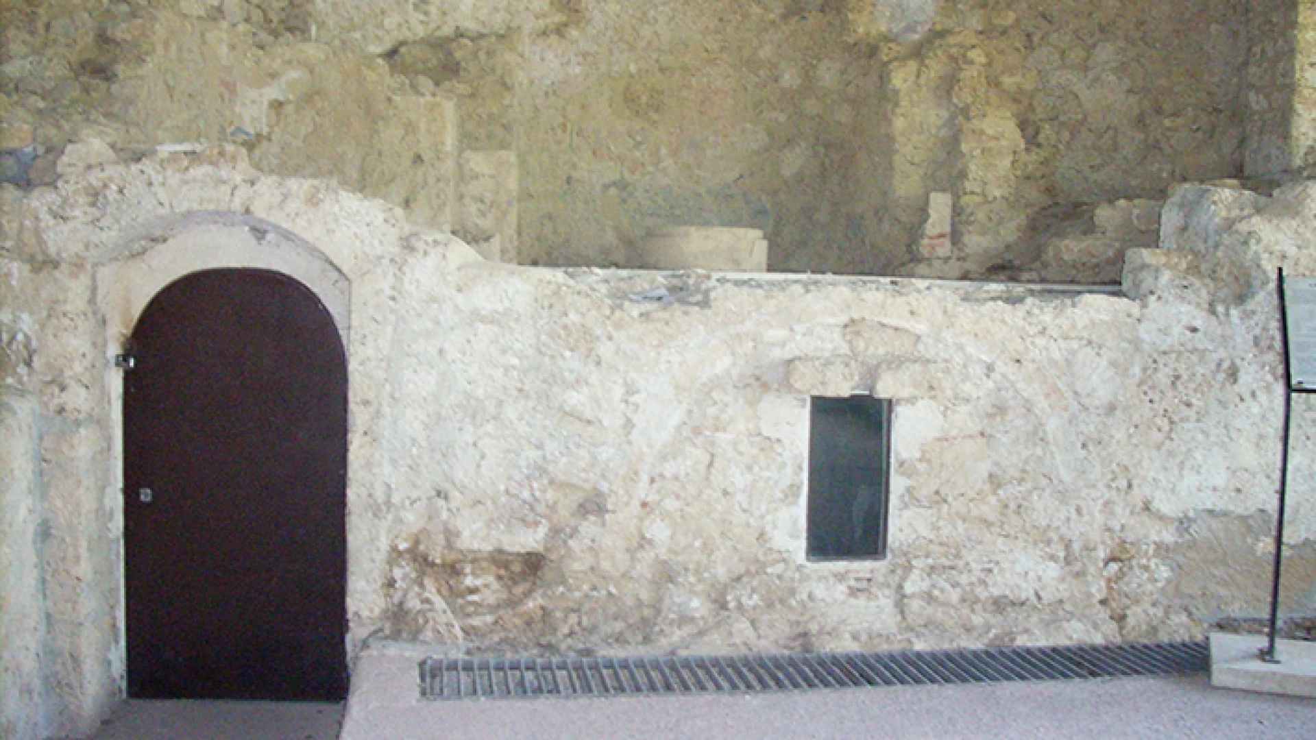 Fruizione dell’area archeologica di San Vincenzo e della Cripta di Epifano. Nella mattinata di ieri proficuo incontro in Prefettura ad Isernia.