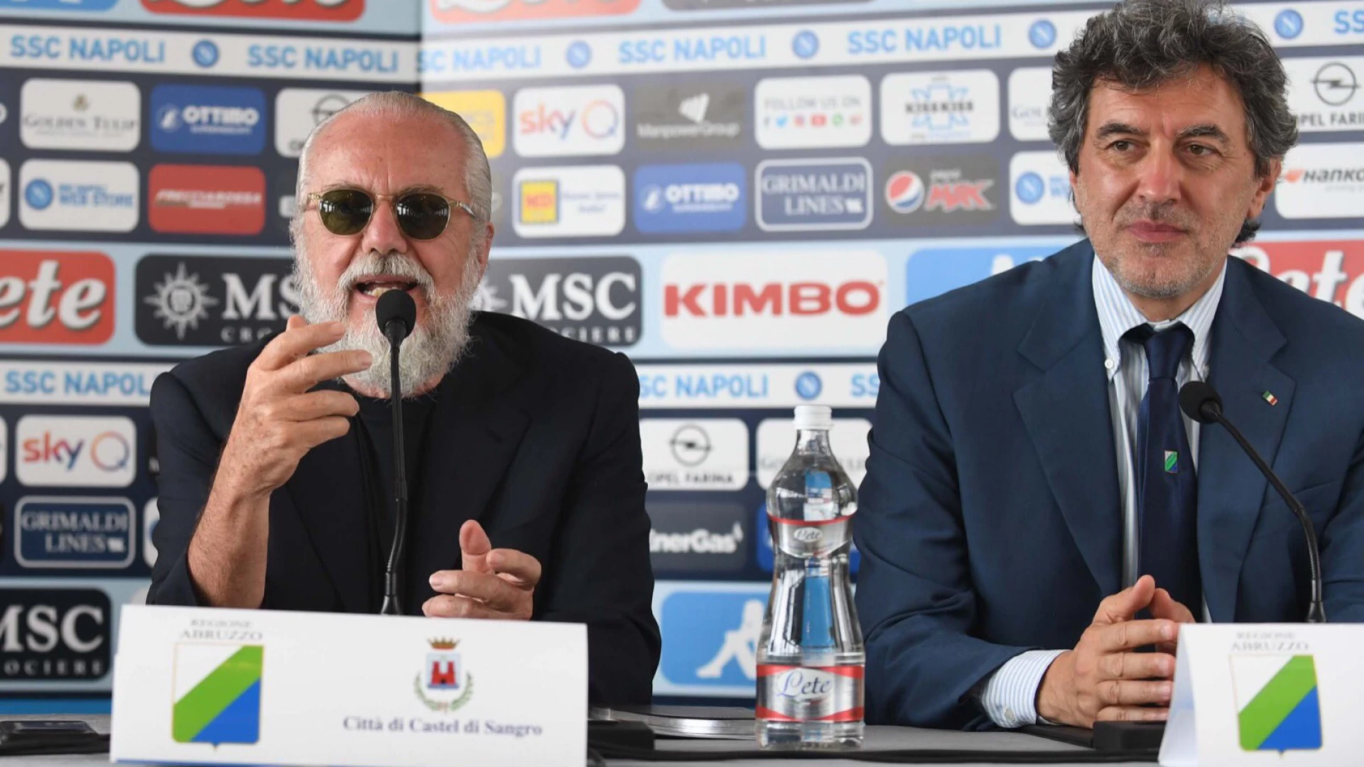 De Laurentiis annuncia: “Ho scelto il nuovo allenatore del Napoli. Non sarà Coincecao. Ecco quando lo annunceremo”.
