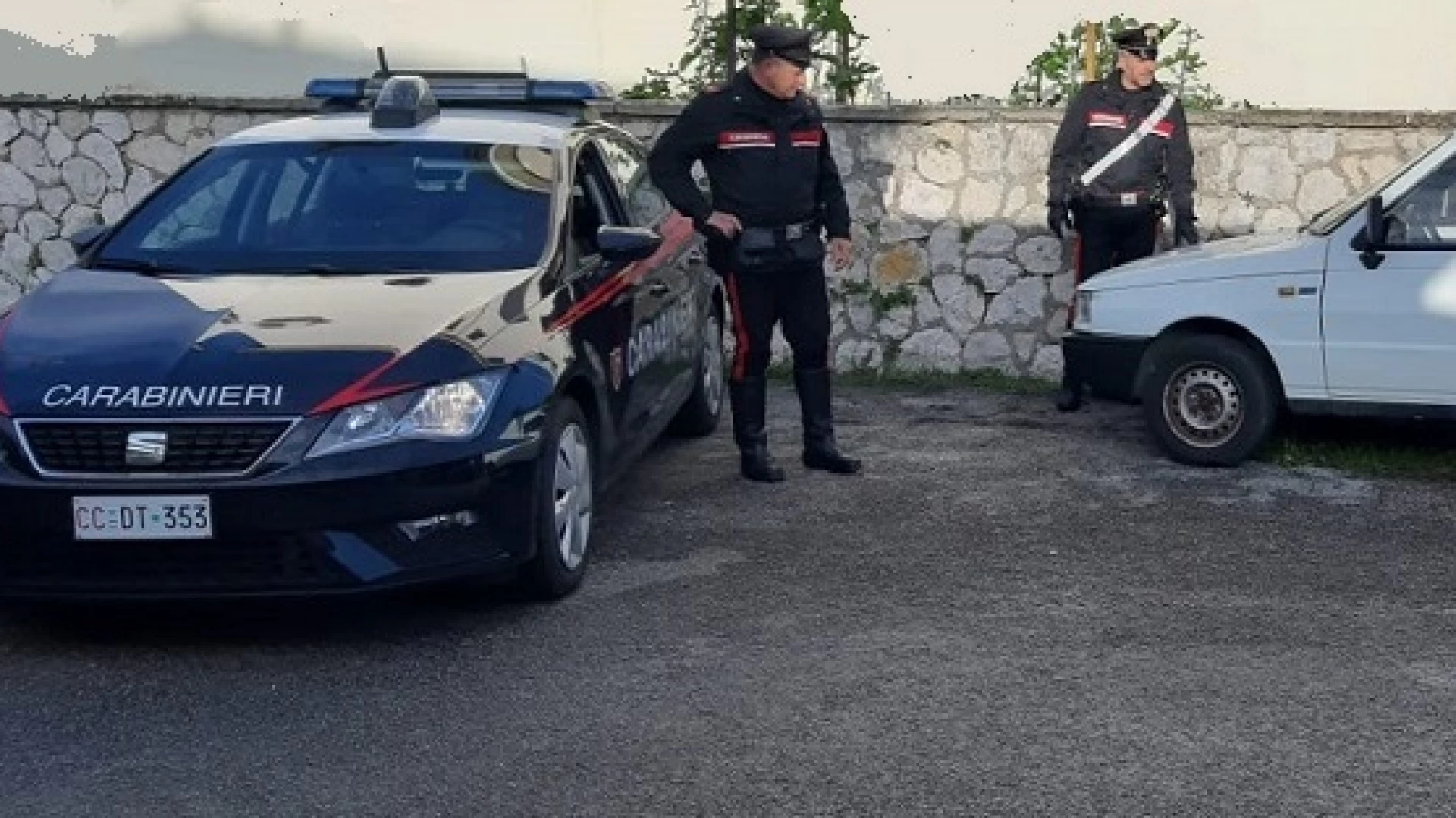 Venafro: I Carabinieri denunciano quattro persone per furto.