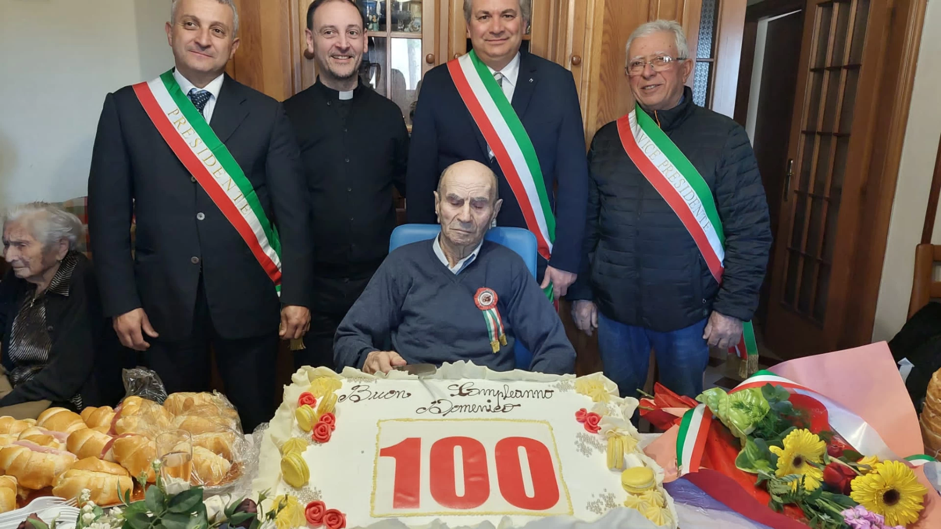 Colli a Volturno in festa per Domenico Lombardi che ha tagliato oggi il traguardo dei cento anni.