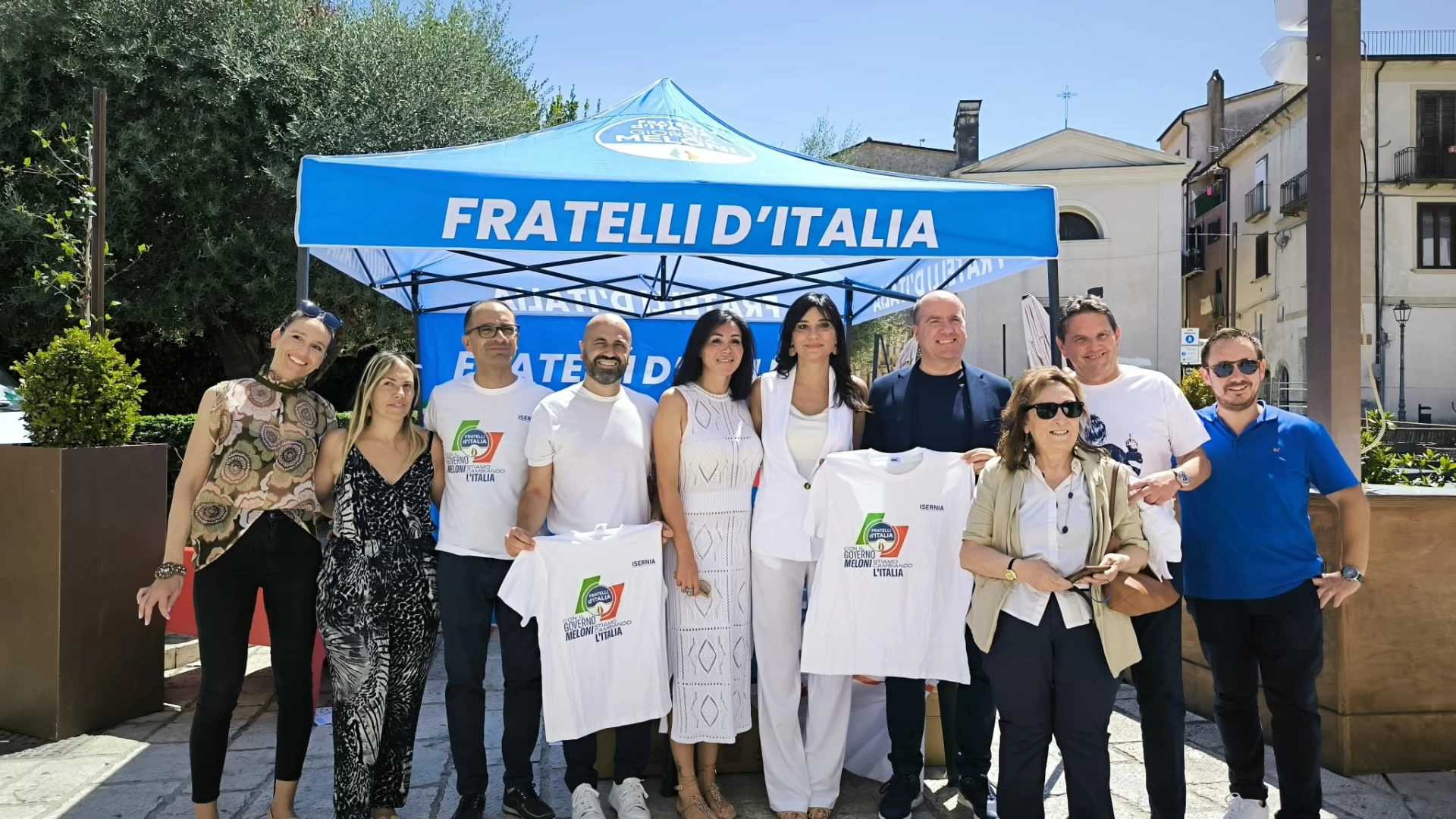 Isernia: Fratelli d'Italia ha incontrato sostenitori e simpatizzanti in piazza. Illustrati gli obiettivi raggiunti dal Governo Meloni