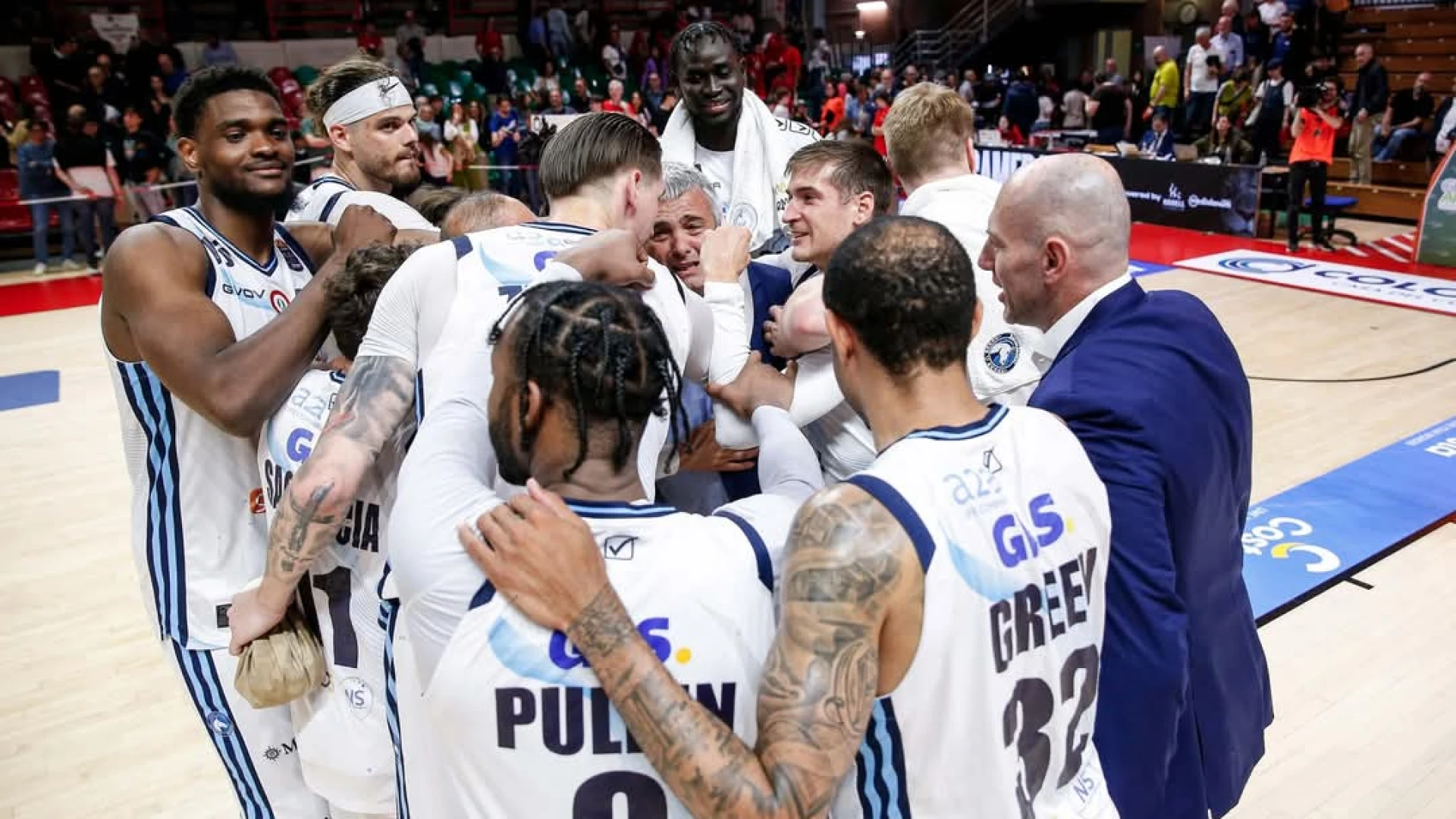Rizzetta entra nel mondo del basket: è il nuovo proprietario del Napoli Basket