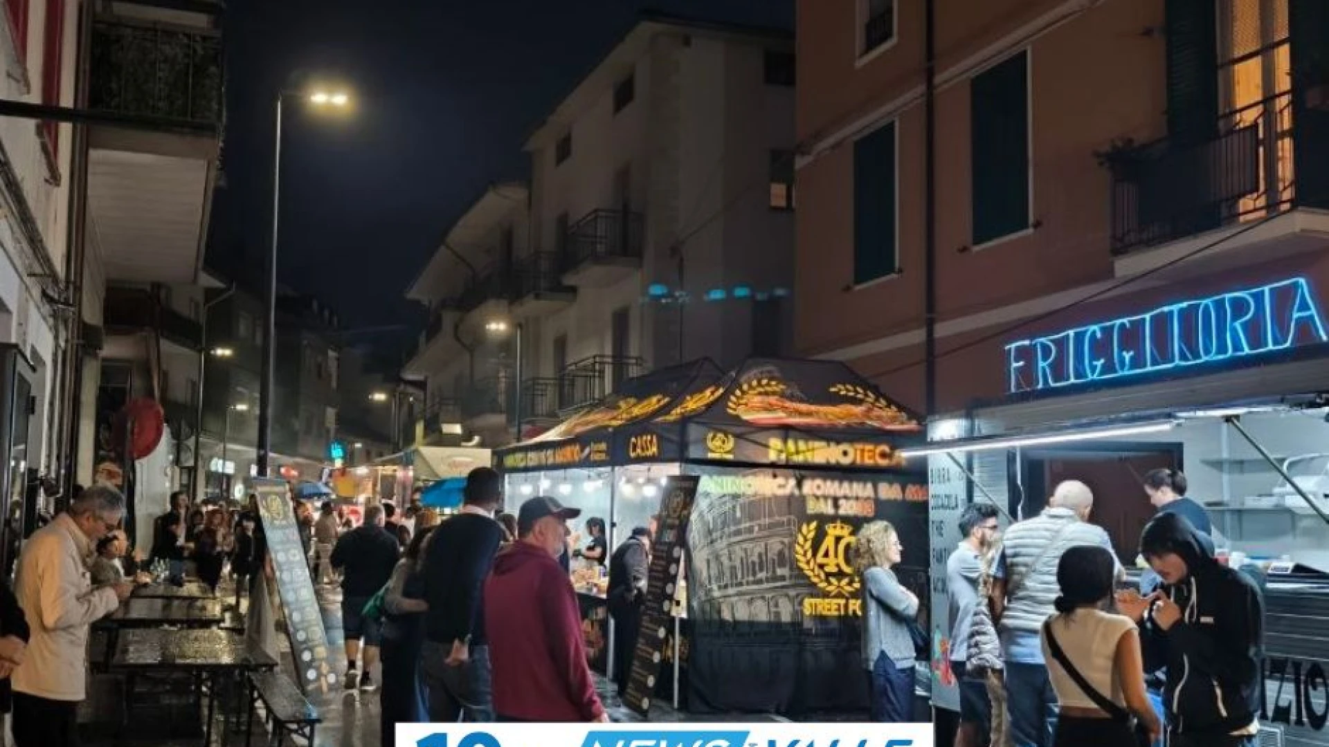 Castel Di Sangro: in migliaia lungo via XX Settembre in occasione dell’edizione 2026 dello “STREET FOOD”. Il cibo di strada conquista tutti. (VIDEO)