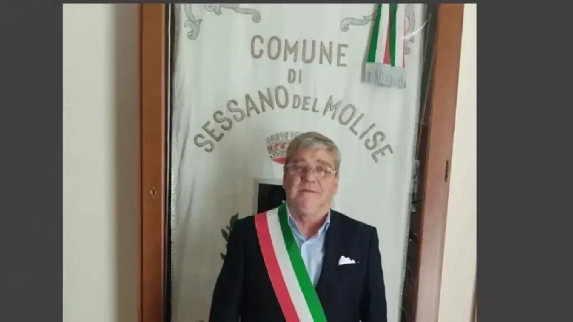 Sessano del Molise: abbandono dei cani in aumento, il sindaco Pino Venditti scrive alle Forze dell’Ordine, alla Prefettura e al servizio Asrem.