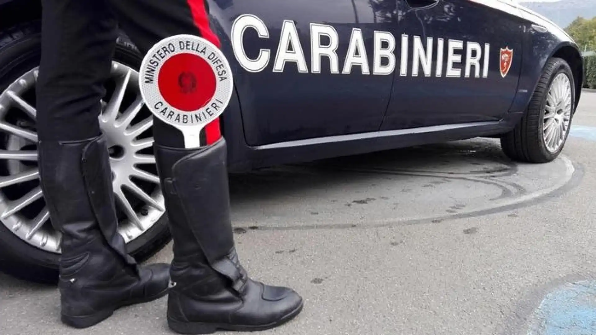 Aggredisce e minaccia un vicino, i Carabinieri conducono in carcere un uomo già ai domiciliari.