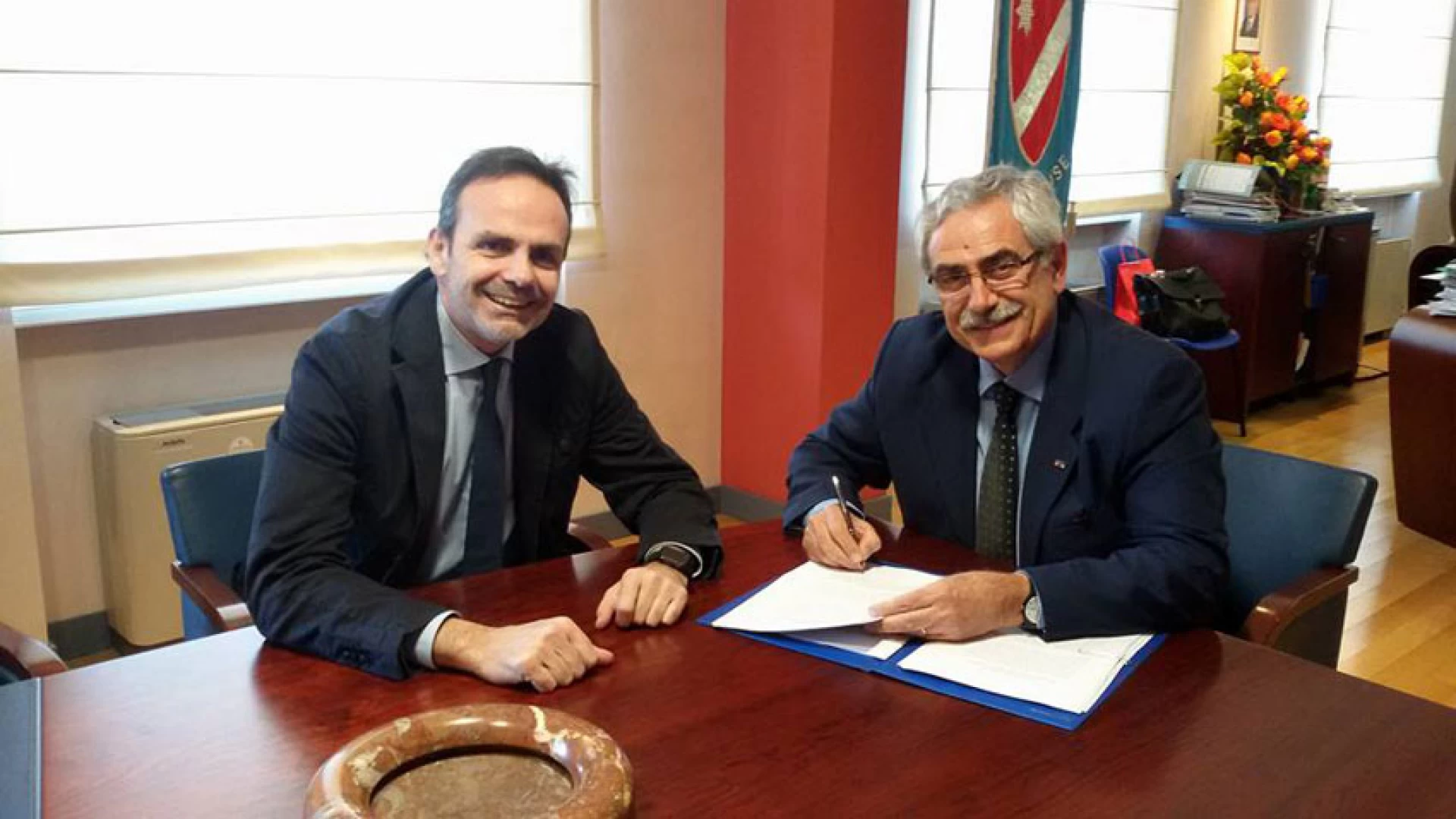 Isernia: Via Berta diventa la casa delle istituzioni locali. Coia e Frattura firmano il contratto di locazione con la Regione Molise.