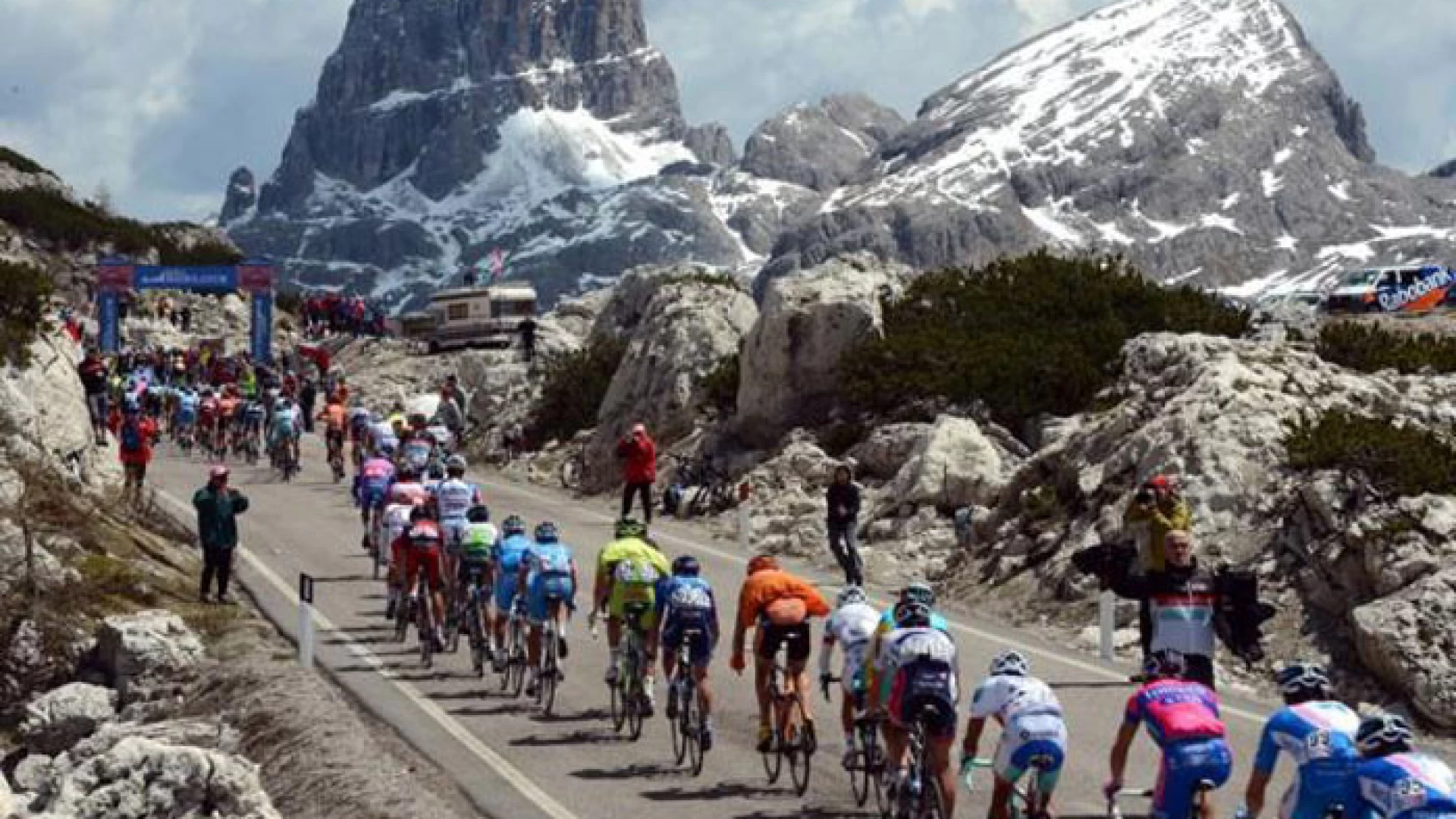 Abruzzo-Molise: grande attesa per il passaggio del Giro d’Italia. La tappa di giovedì 12 maggio si concluderà a Roccaraso. Previsto il passaggio ad Isernia.