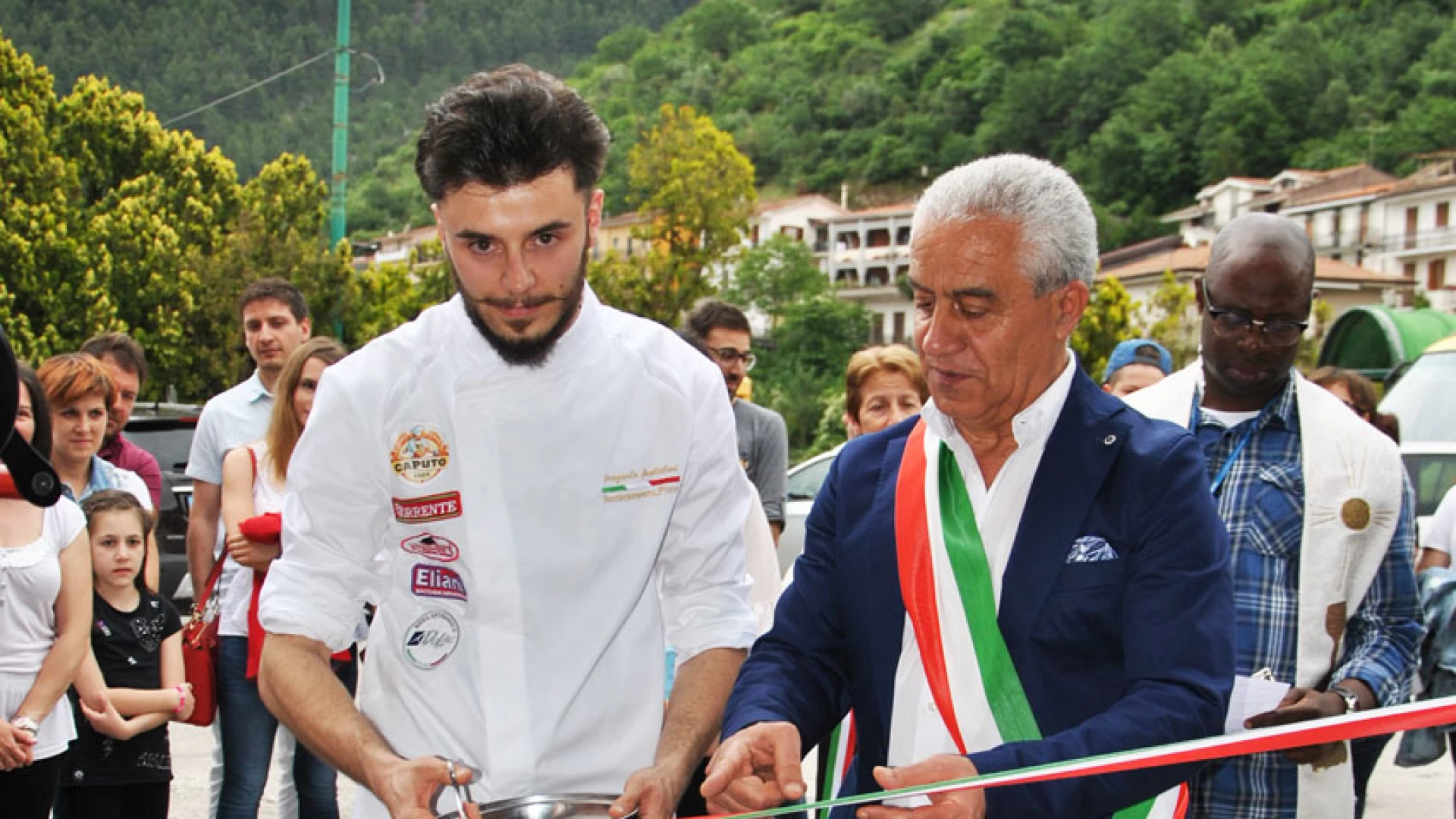 Monteroduni: giovani imprenditori crescono. Inaugurata la pizzeria “La Piazzetta”.
