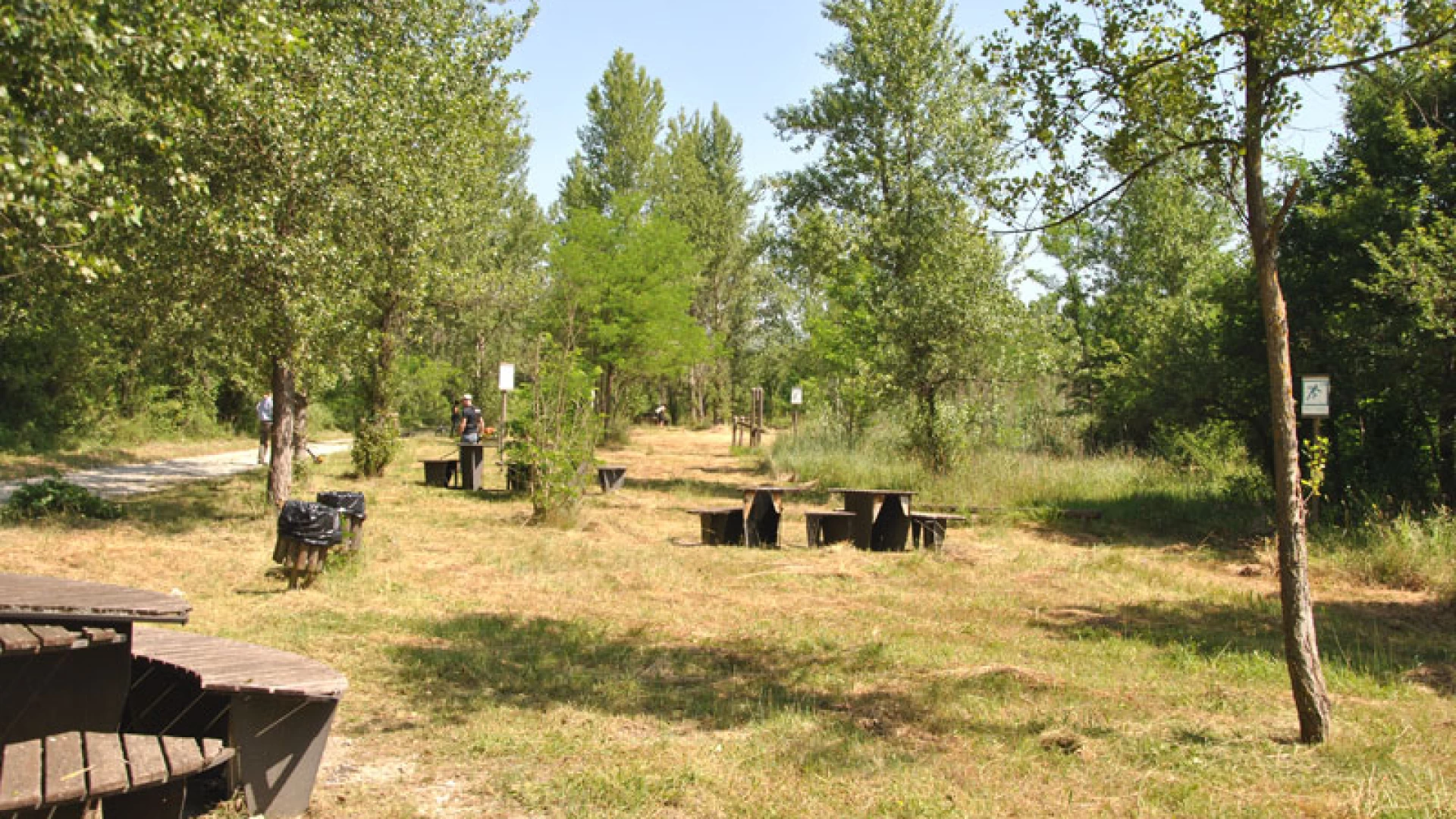 Colli a Volturno: cittadini, amministratori e volontari ripuliscono il parco fluviale.