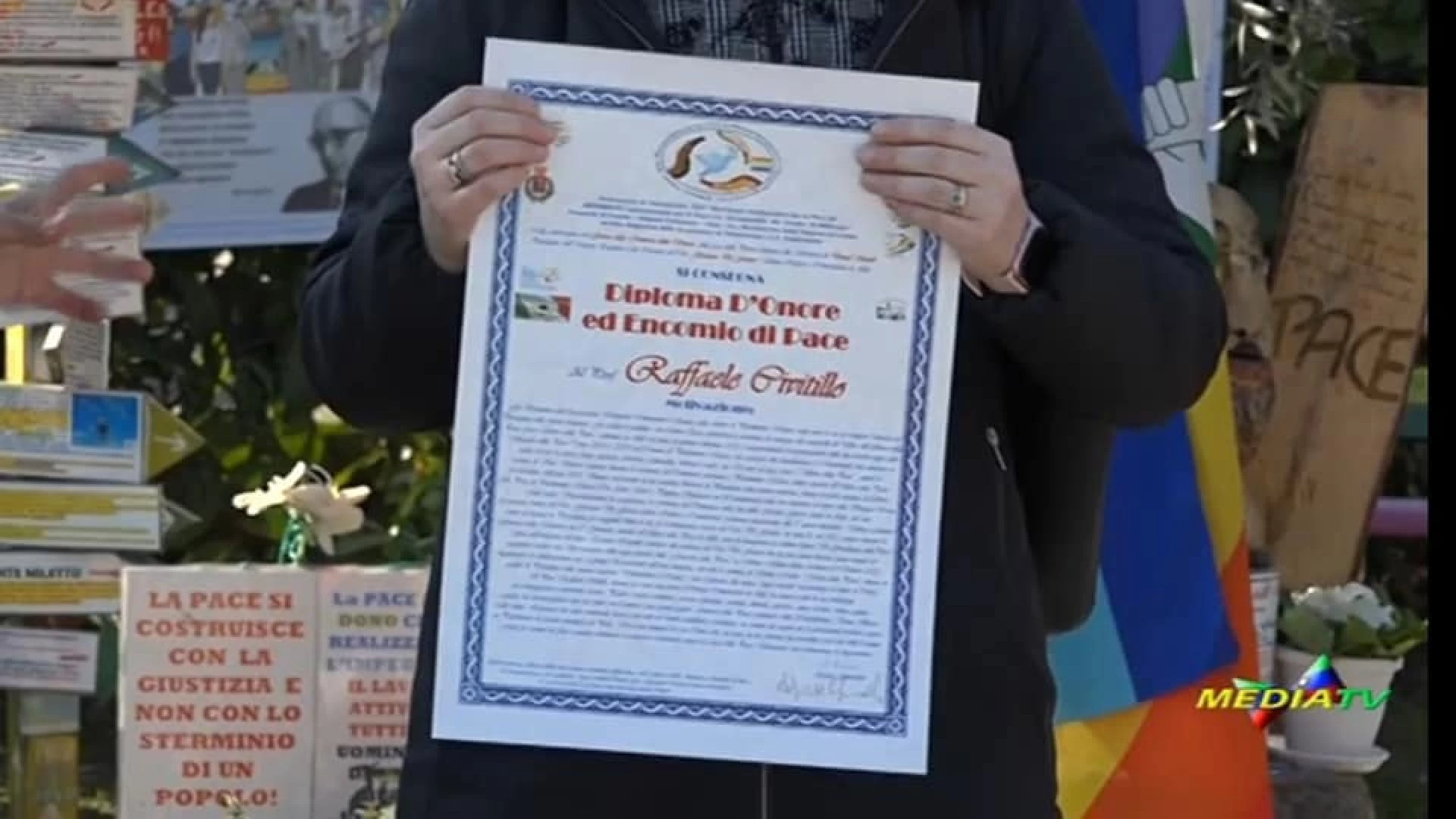 Alife: nel Giorno della Memoria conferito a Raffaele Civitillo il “Diploma d’onore ed encomio di pace” da Agnese Ginocchio.