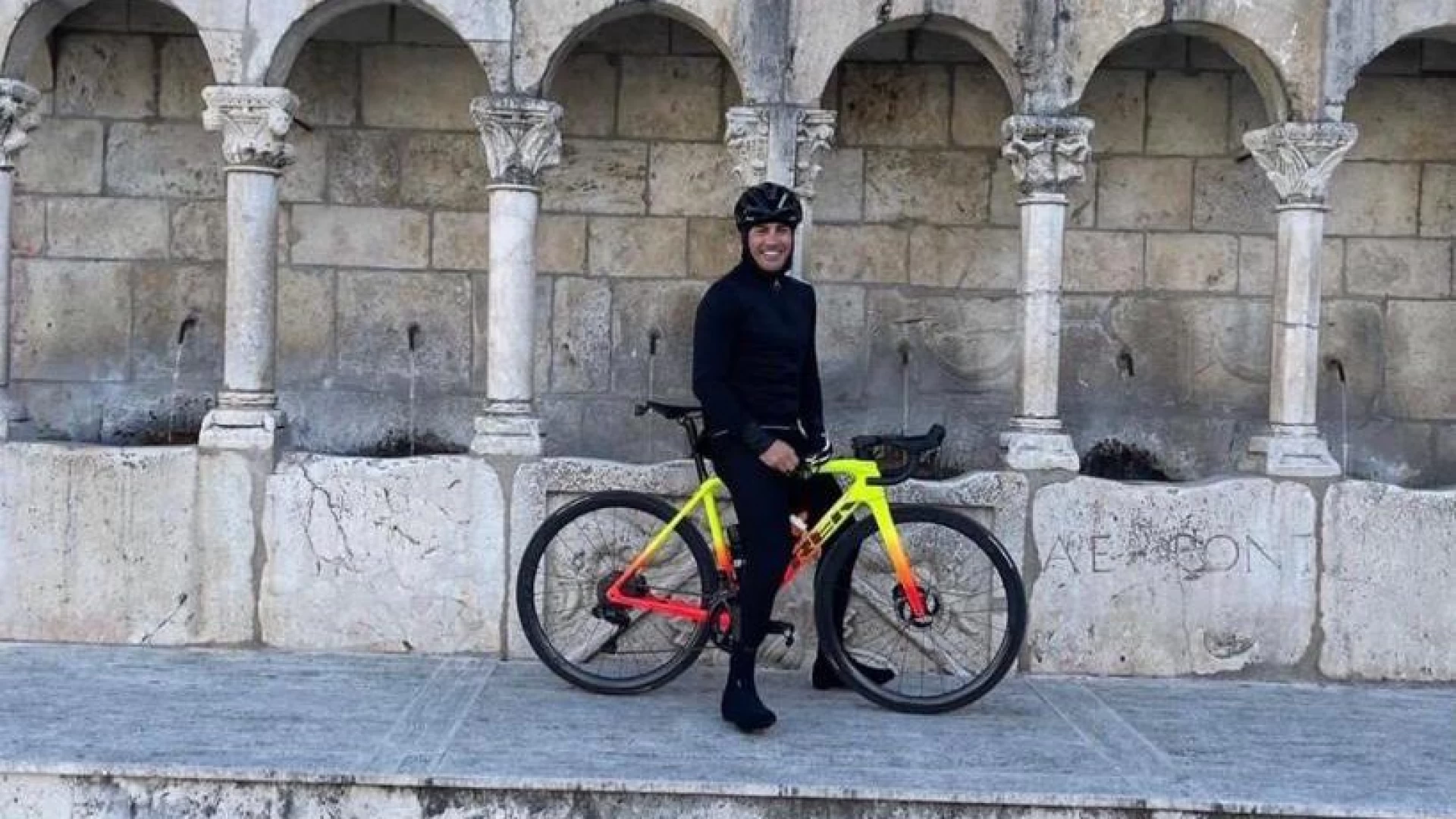Da Roccaraso ad Isernia in bici. Fabio Cannavaro ieri in città. Il pallone d’oro in vacanza in Abruzzo.