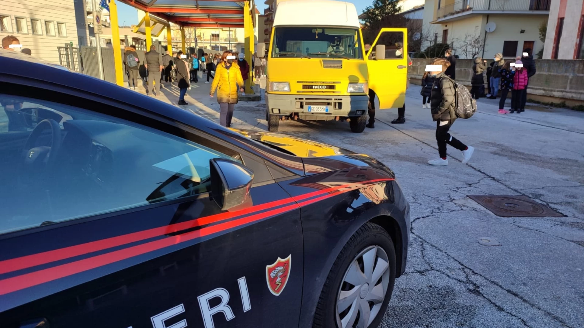 Isernia: sicurezza e rispetto delle regole sugli scuolabus. I Carabinieri eseguono controlli a tappeto