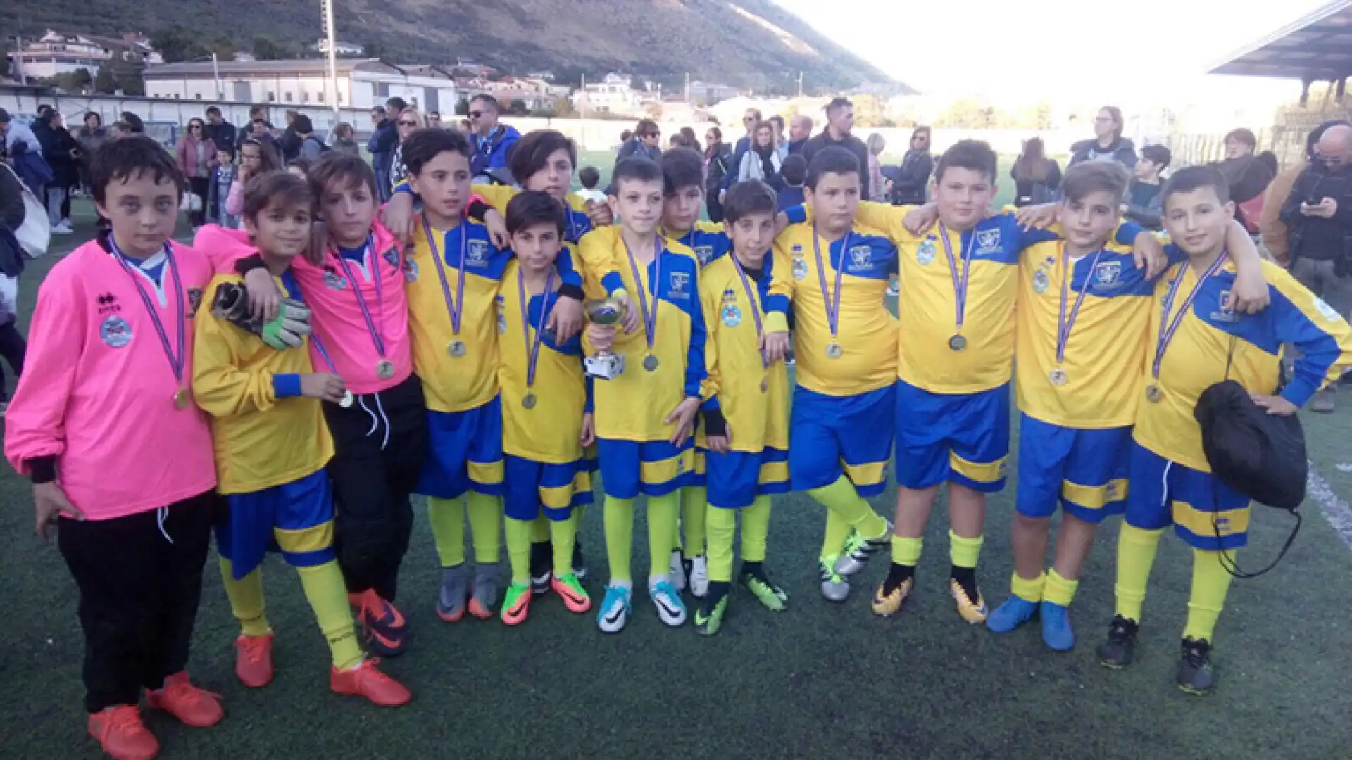 Calcio Giovanile: gli allievi della Boys escono sconfitti nel recupero contro il Castel Di Sangro. Per gli esordienti giornata da ricordare al torneo “Palla al Centro”.