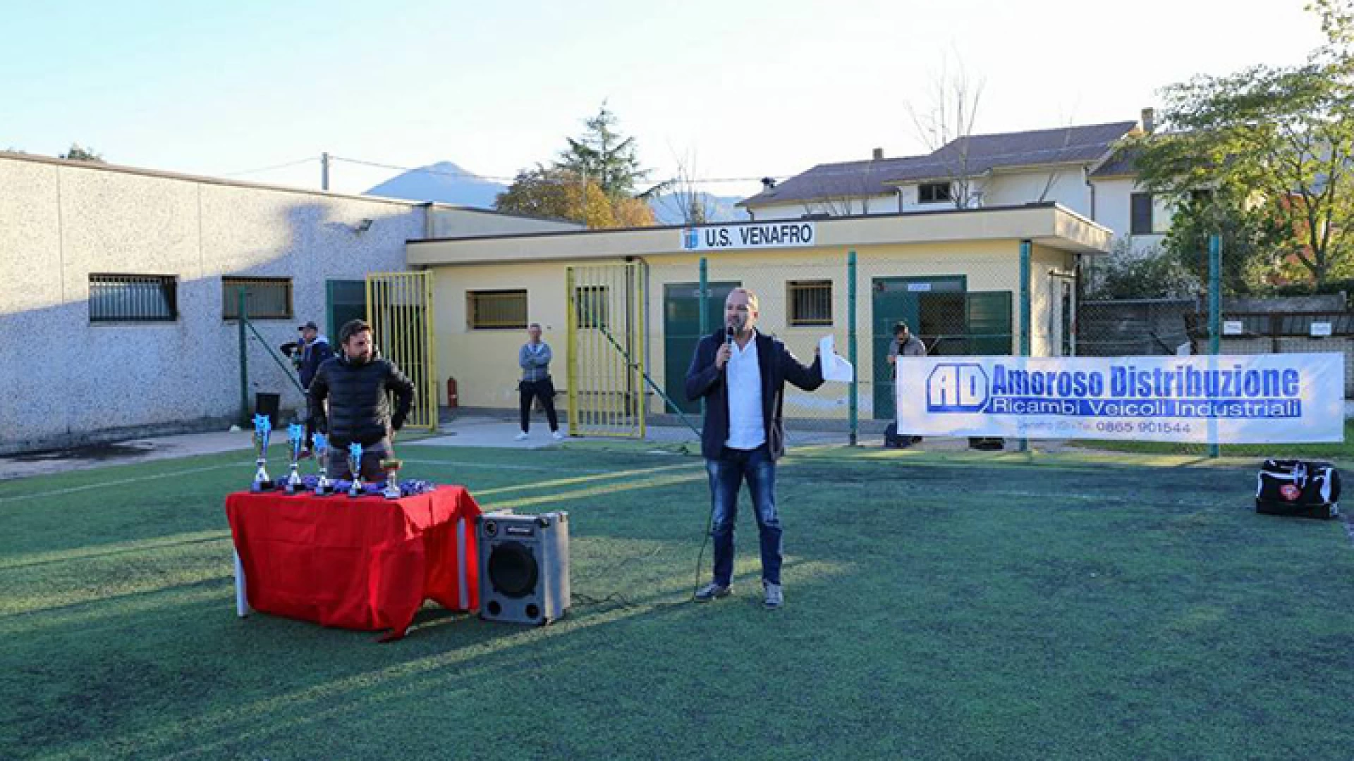 Calcio giovanile: grande successo per il torneo “Palla al Centro” promosso ed organizzato da Costantino Parisi e Luigi De Simone.