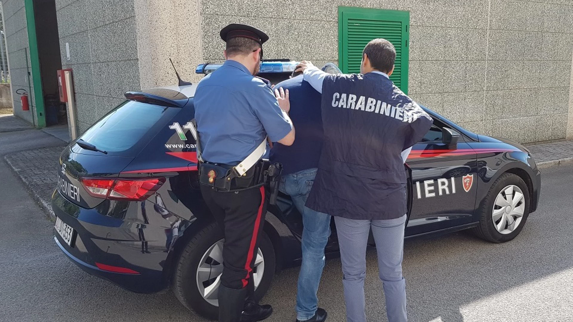 Isernia: ricercato a Caserta per violenza sessuale, si costituisce alla Caserma dei Carabinieri.