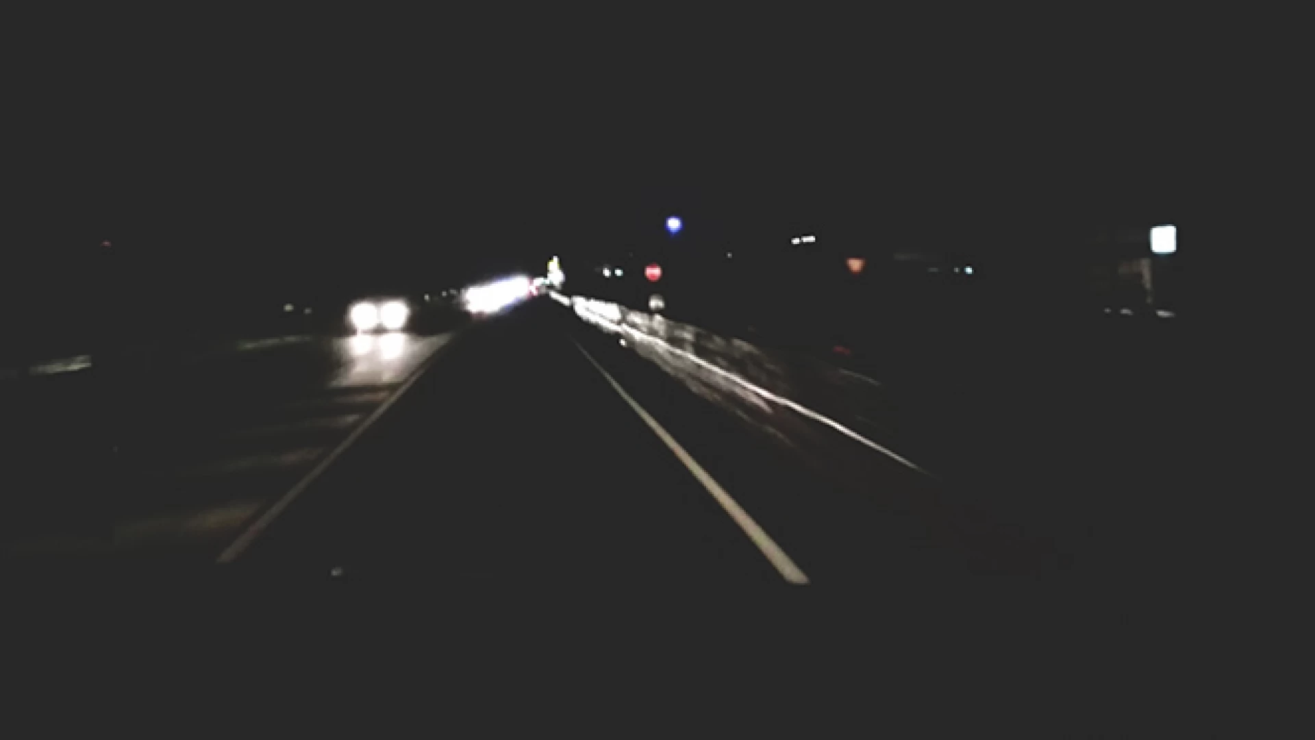 Macchia d'Isernia: statale 17 al buio e pali dell'illuminazione pubblica spenti. Il nostro video servizio