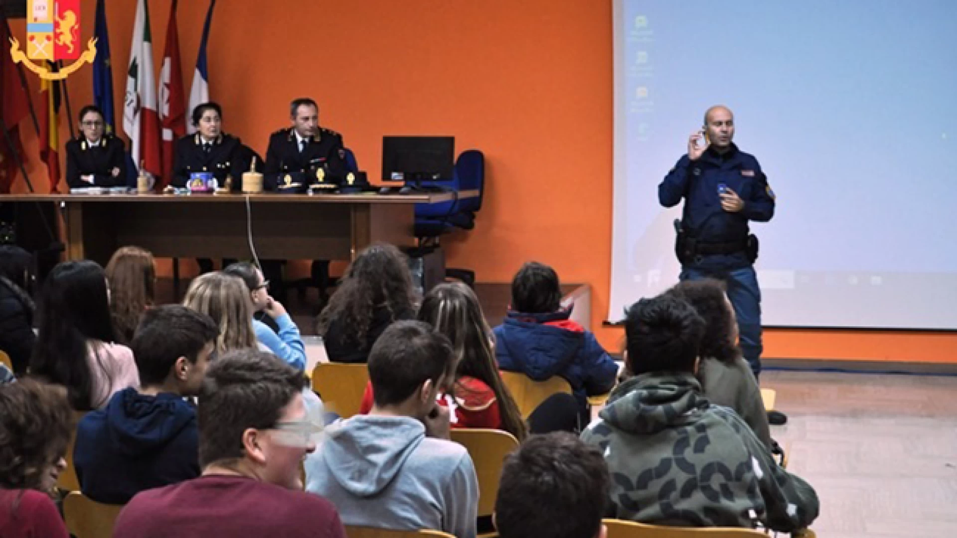 La Polizia di Stato nelle scuole. Ad Agnone e Sesto Campano workshop su bullismo e cyberbullismo.