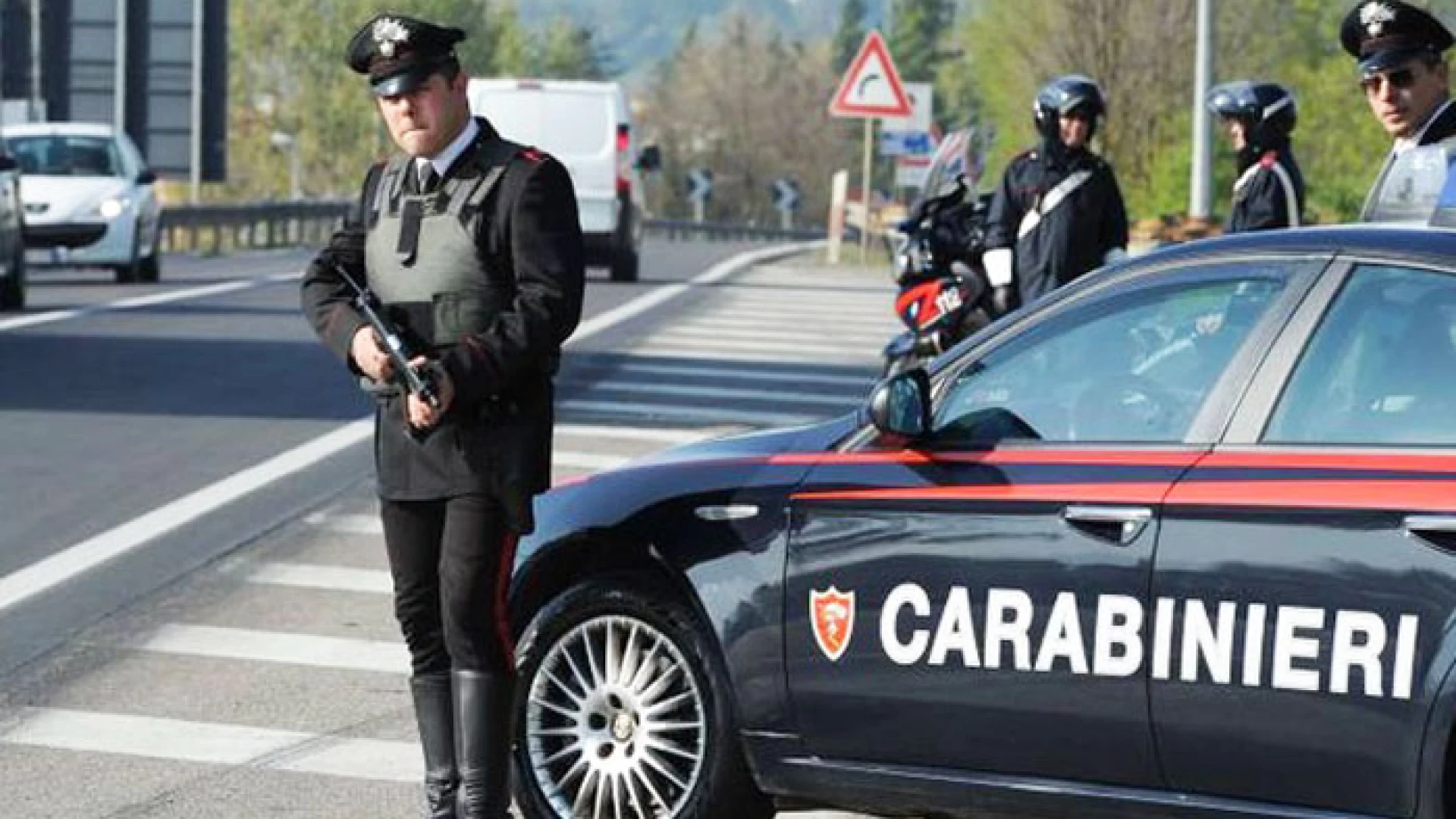 Venafro: rubano gioielli all’interno di una abitazione. I Carabinieri beccano sul fatto badante e suo figlio.