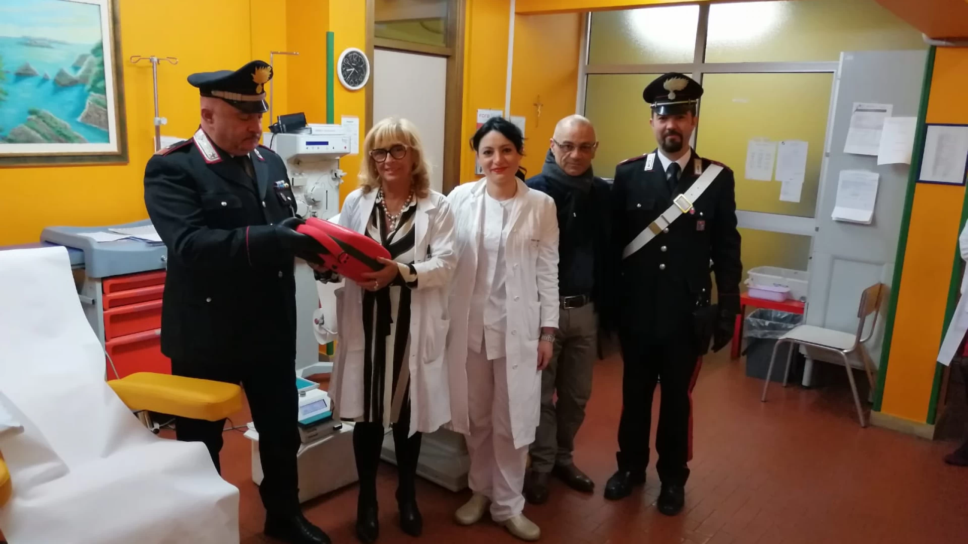 Isernia:  I Carabinieri di Isernia restituiscono il defibrillatore rubato  all’ospedale.