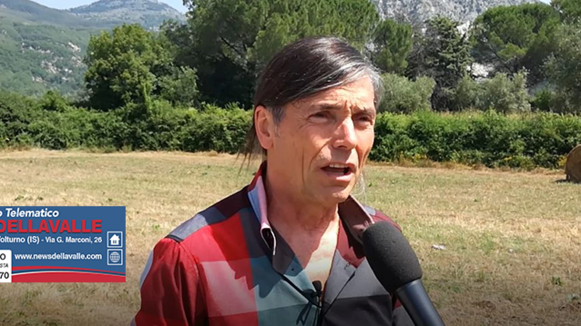 Izzo contattato da Floris. A Isernia sta per esplodere una bomba ad orologeria.