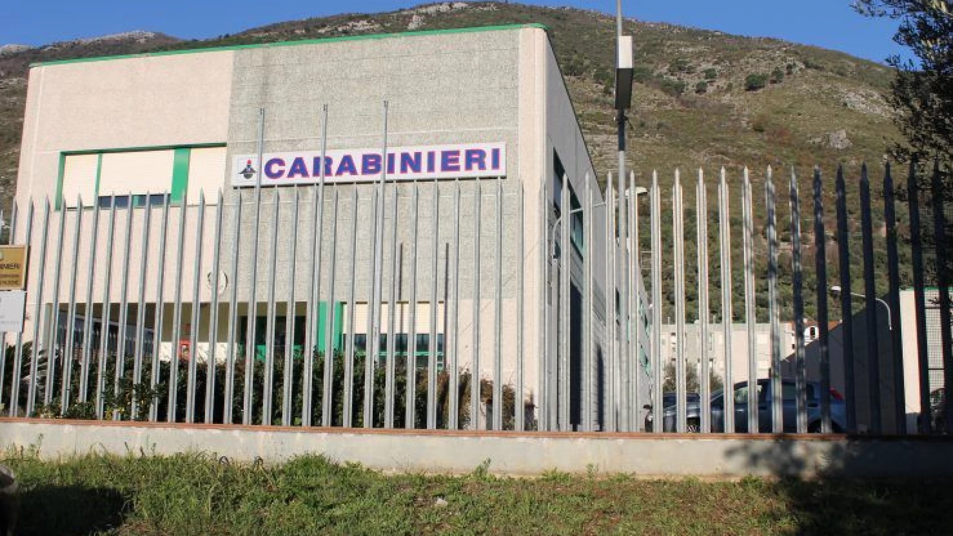 Venafro : I Carabinieri arrestano un uomo per atti persecutori e maltrattamenti in famiglia.