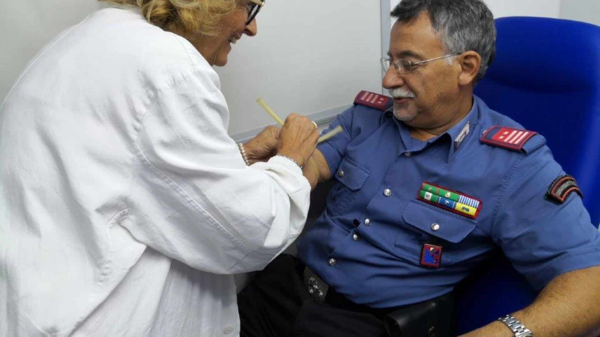 VENAFRO: L’Avis provinciale ha “un’Arma” in più: i Carabinieri donano il sangue.