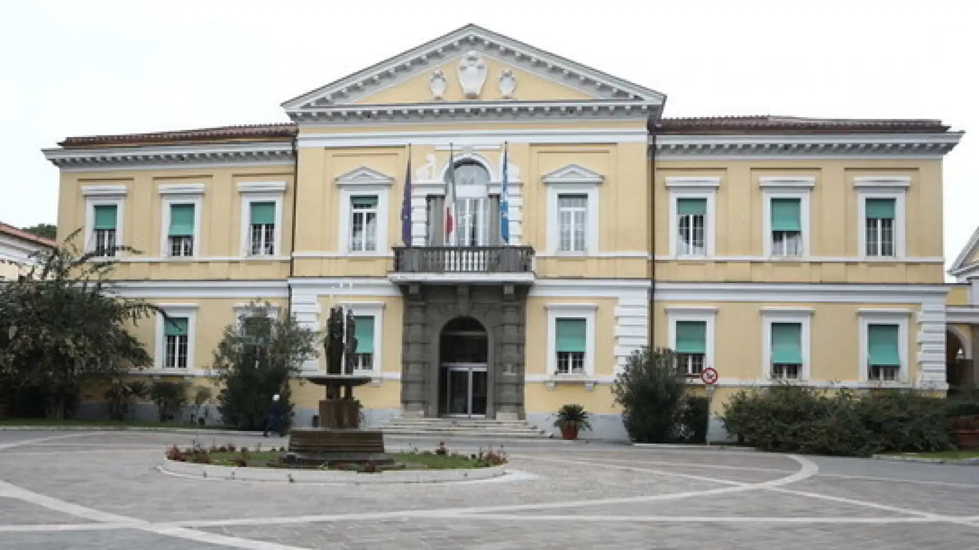 Sesto Campano: è deceduto nella serata di ieri l’uomo di 82anni positivo al Coronavirus ricoverato allo Spallanzani di Roma.