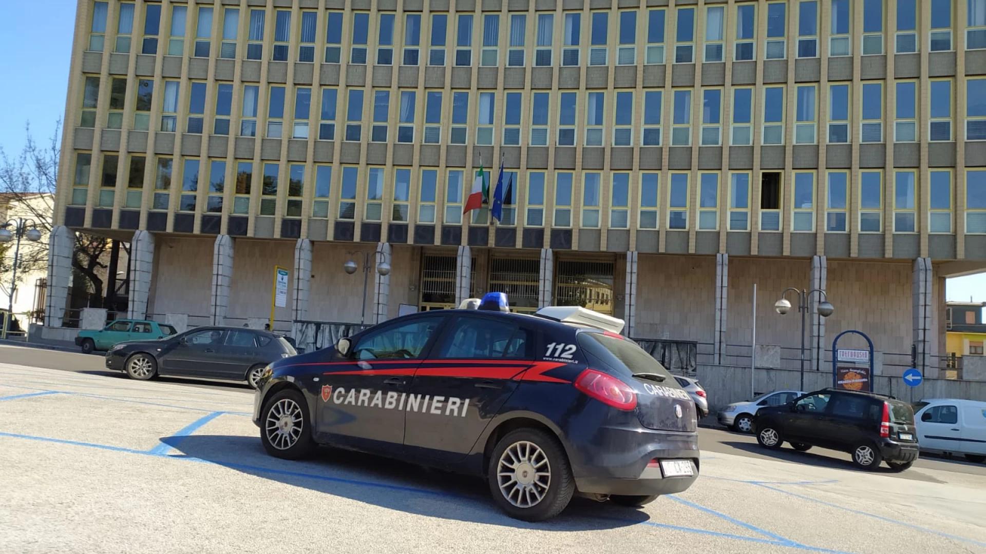 Isernia: Agli arresti domiciliari continua a spacciare, i Carabinieri lo arrestano e lo portano in carcere.