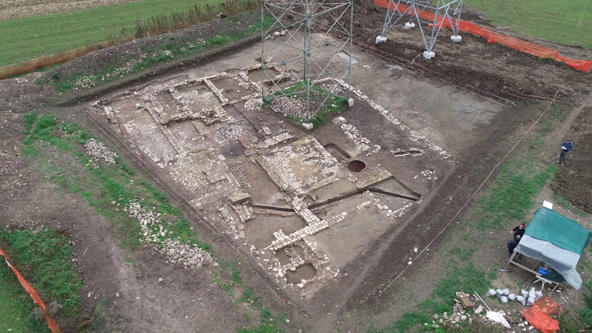 Venafro: scoperta antica villa romana durante i lavori di rinnovo di una linea elettrica