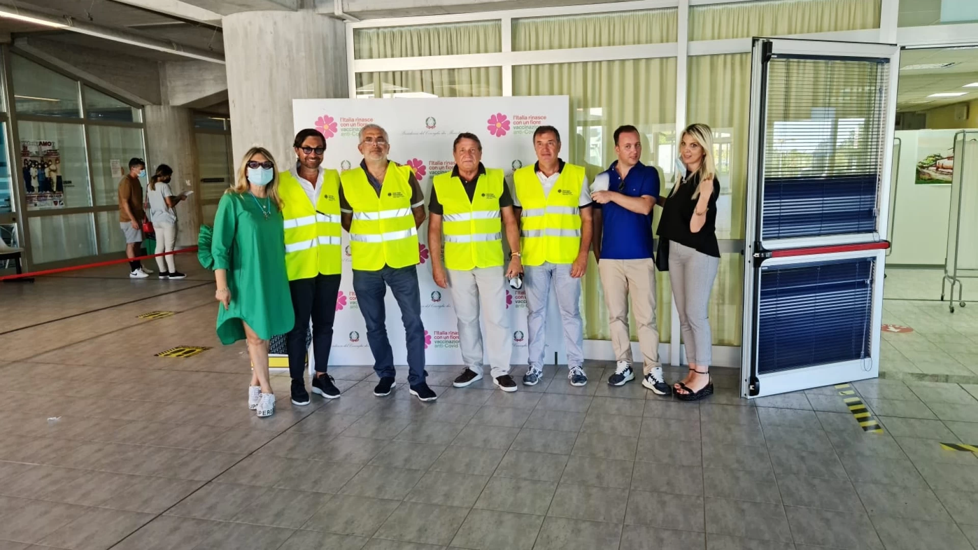 Campobasso: grande successo per l’iniziativa “VacciniAMOci”. Tra i volontari anche gli operatori del Lions Club cittadino.