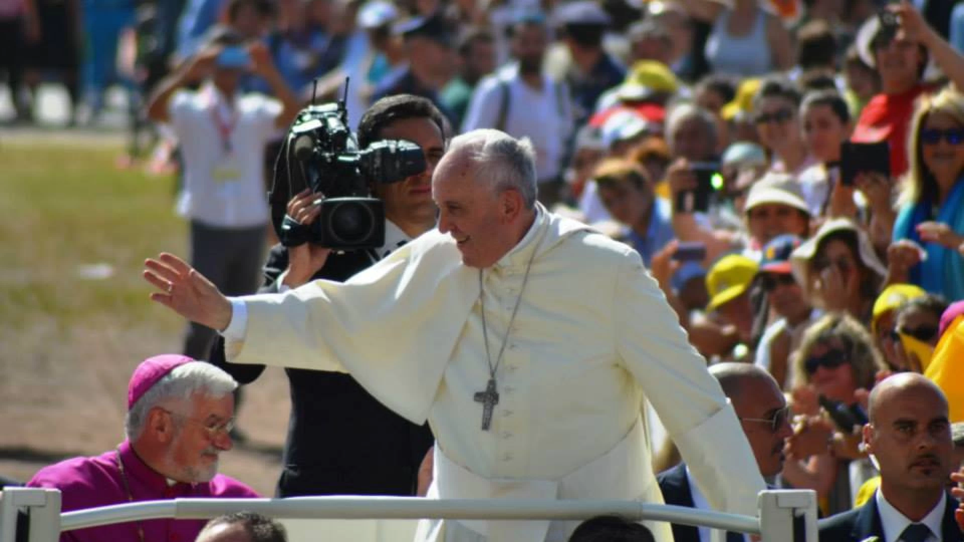Comunicazioni sociali, il monito di Papa Francesco ad editori e giornalisti
