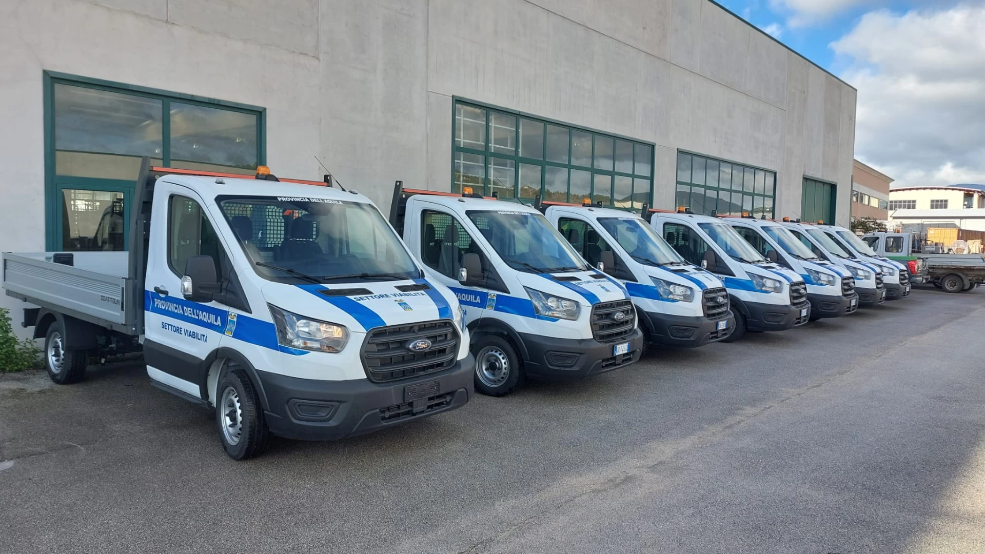 Provincia dell'Aquila , acquistati 18 nuovi furgoni destinati al settore viabilità.