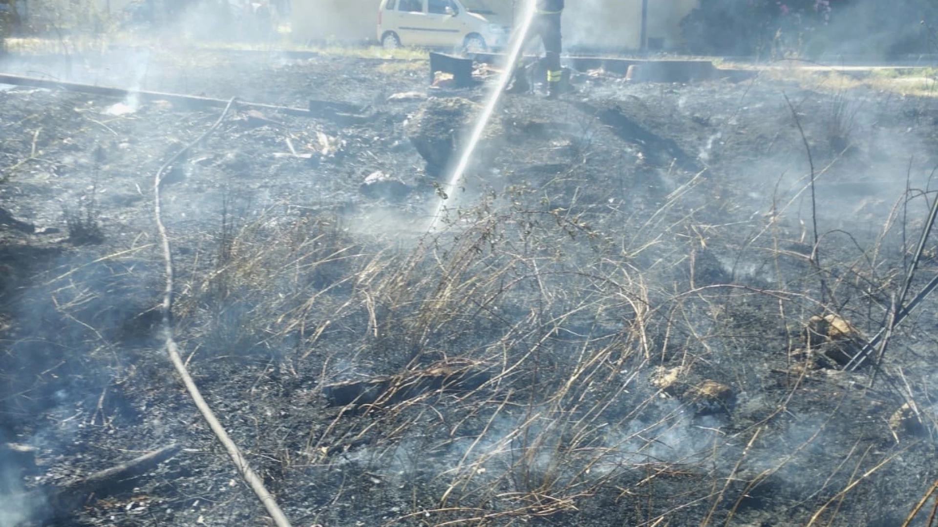 Venafro: pomeriggio di fuoco sul territorio comunale. L'intervento dei Vigili del Fuoco.