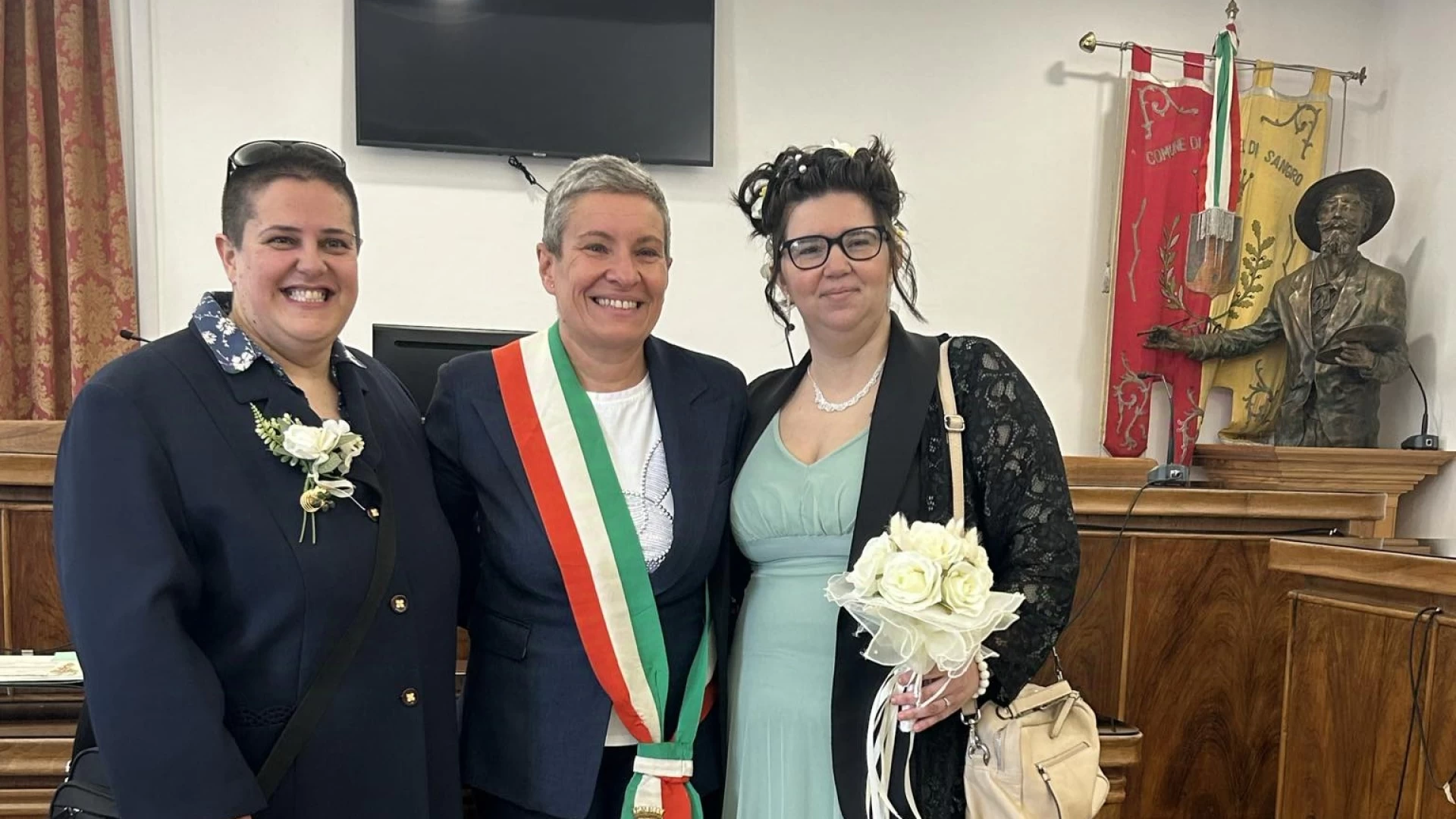 Castel Di Sangro: una giornata speciale per Valeria e Serena. Celebrata la loro unione civile. E' la prima della storia per la cittadina abruzzese.