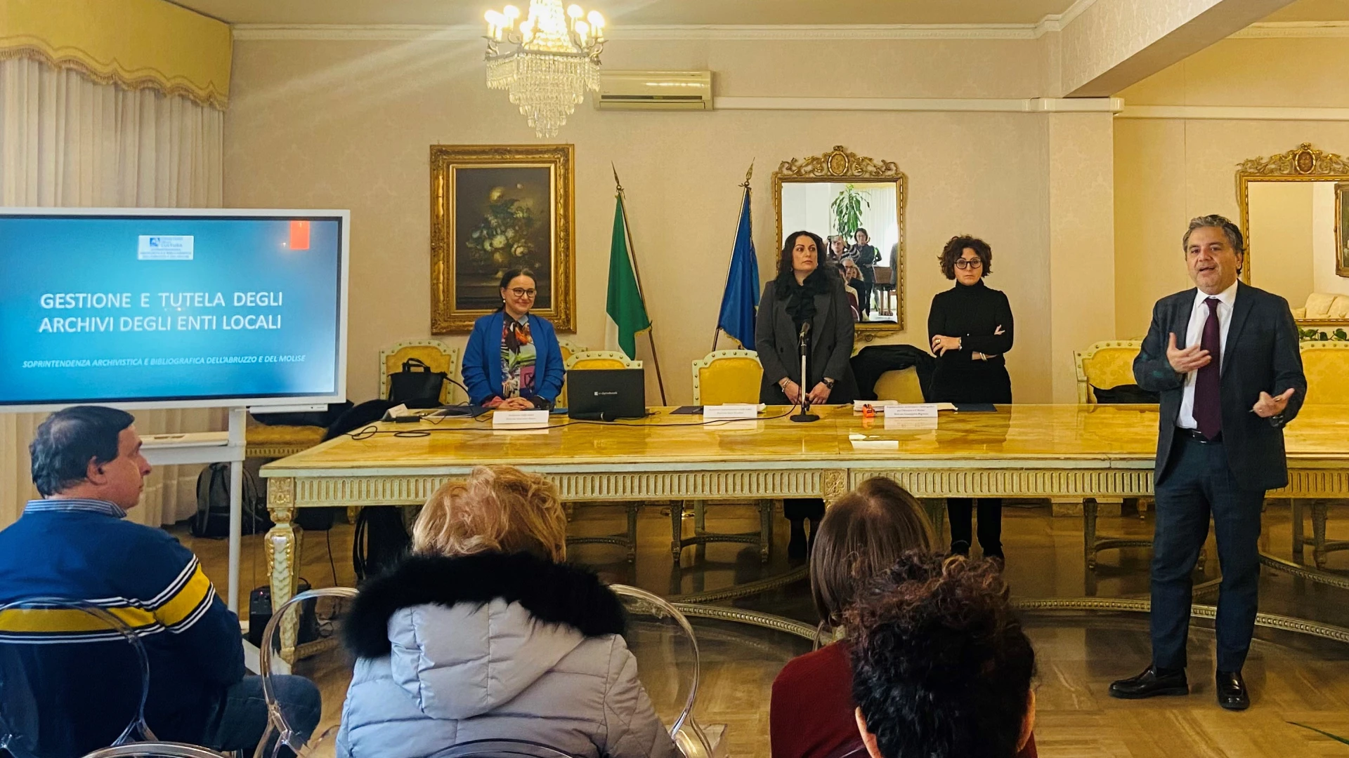 In Prefettura di Isernia, incontro informativo sulla “Gestione e tutela degli archivi degli  Enti Locali”, a cura della Soprintendenza archivistica e bibliografica dell'Abruzzo e del  Molise.