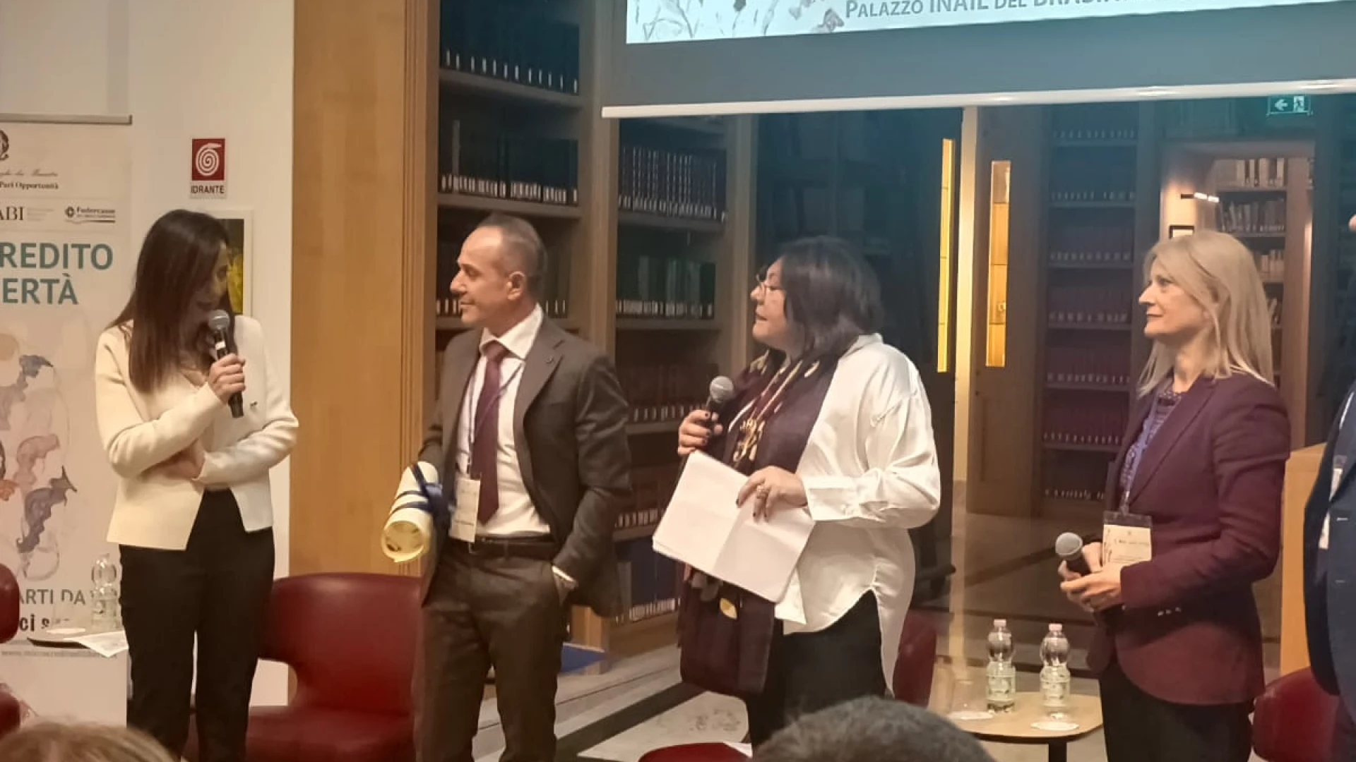 Il Centro antiviolenza " La Libellula di Sulmona" premiato dall'ente Nazionale per il microcredito.