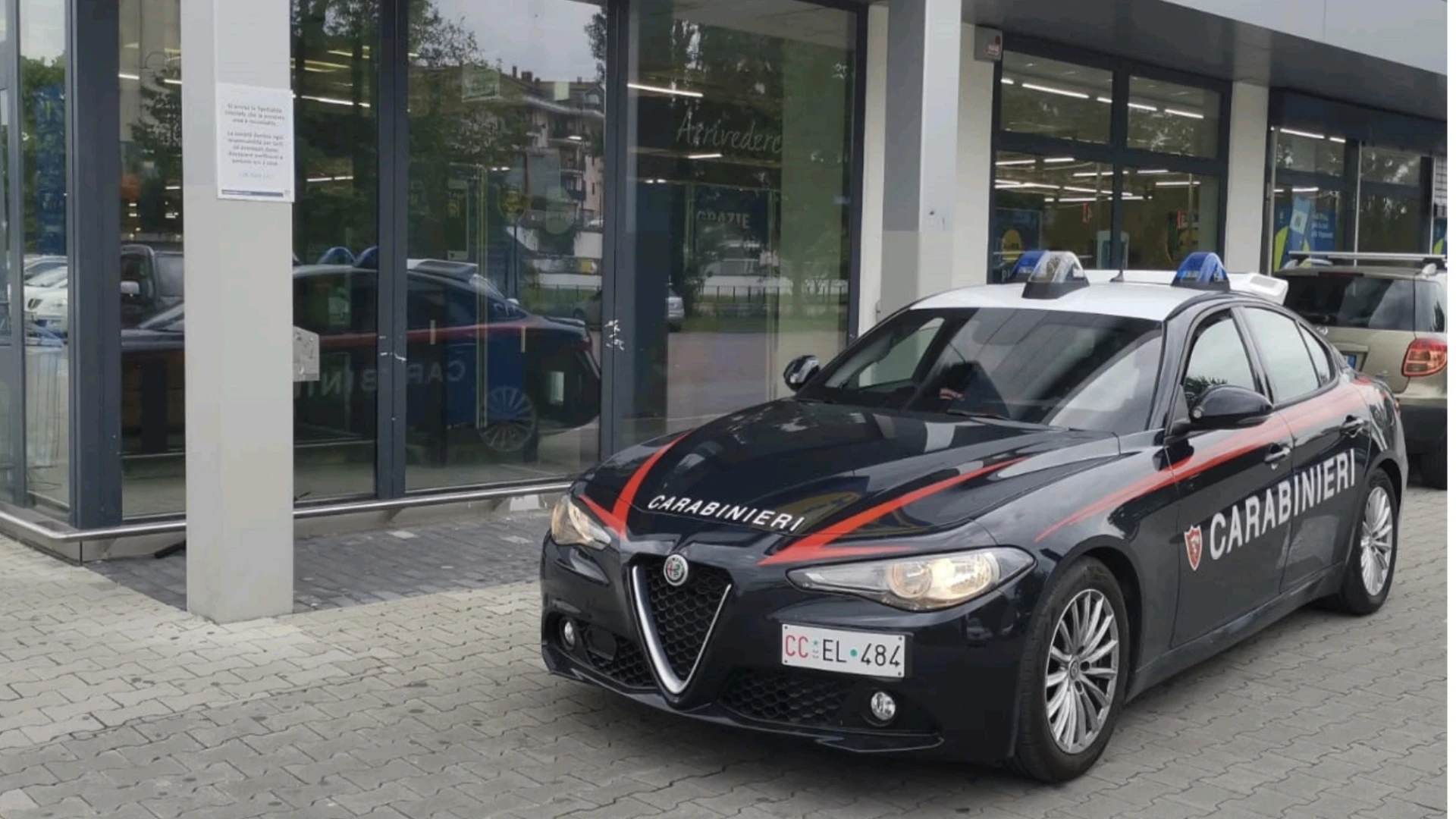 Isernia: rubano merce da un supermercato per valore di oltre 750 euro. Due rumeni arrestati dai Carabinieri.
