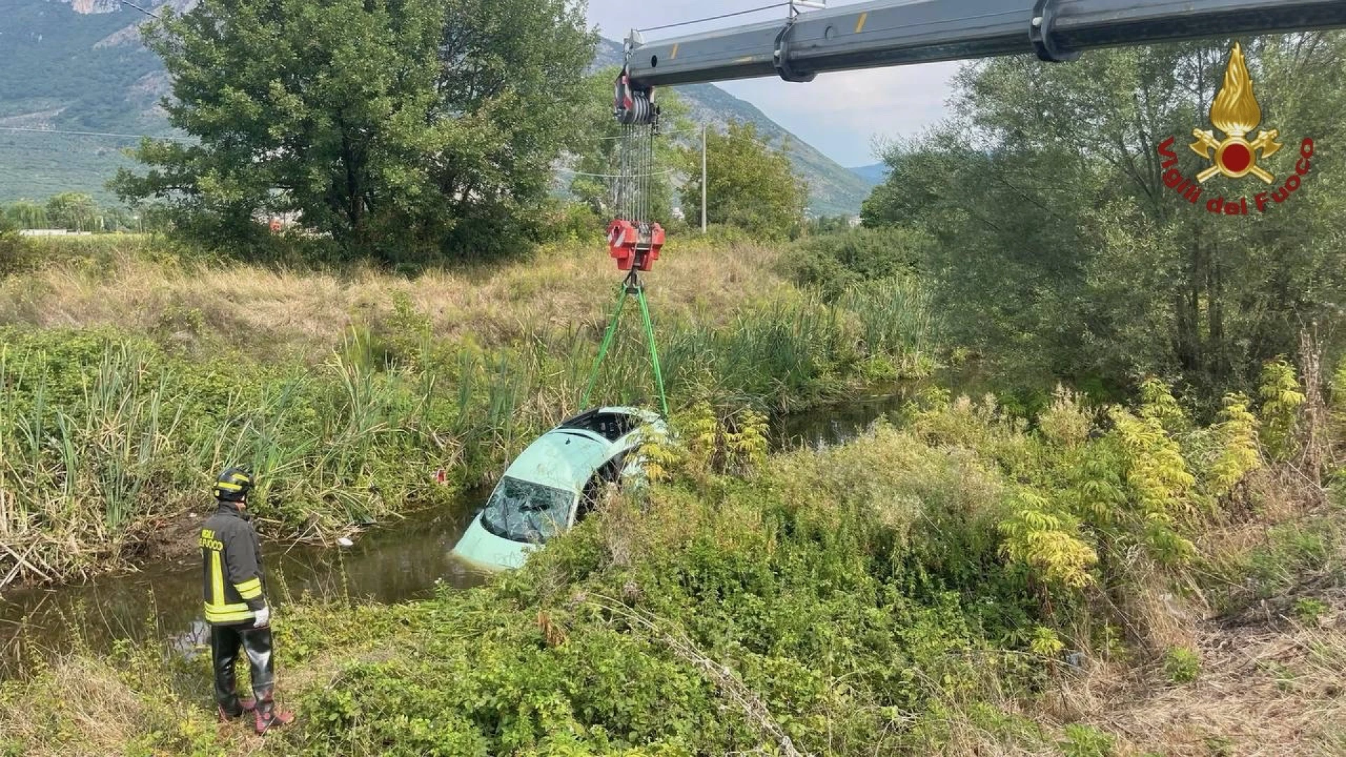 Venafro: auto finisce nel torrente Rava. Illeso il conducente. Mezzo recuperato questa mattina